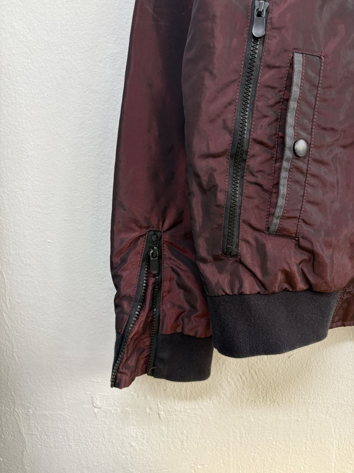 Le Grande Bleu (L.G.B.) Vintage Gordral Maroon Velvet Jacket Shiny Size US M / EU 48-50 / 2 - 21 Thumbnail