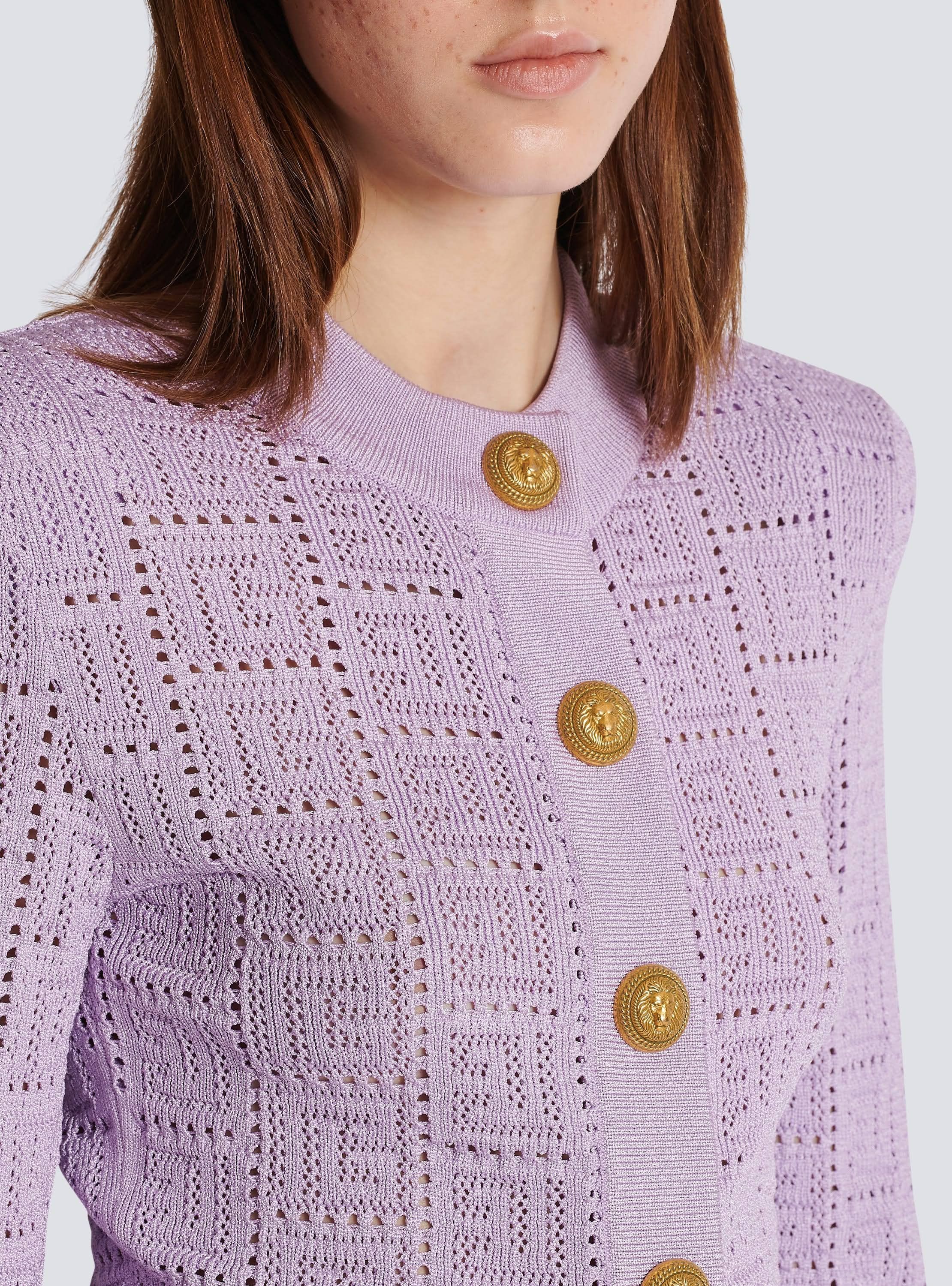 o1srvl11e1123 Buttoned Knit Cardigan in Lilac
