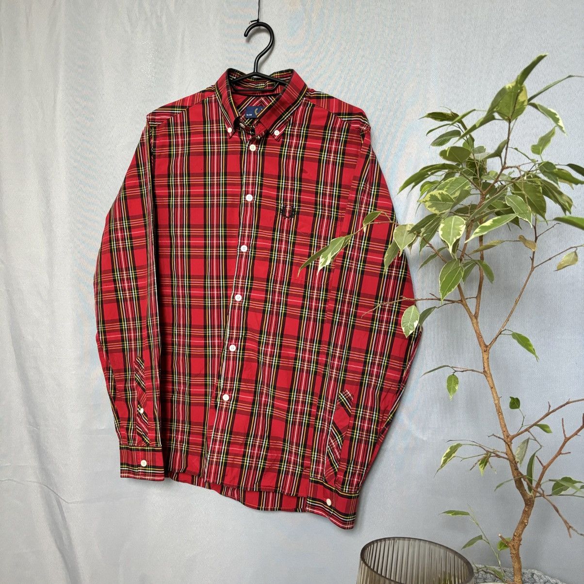Fred Perry Fred Perry shirt button up small red casual vintage Size US S / EU 44-46 / 1 - 1 Thumbnail
