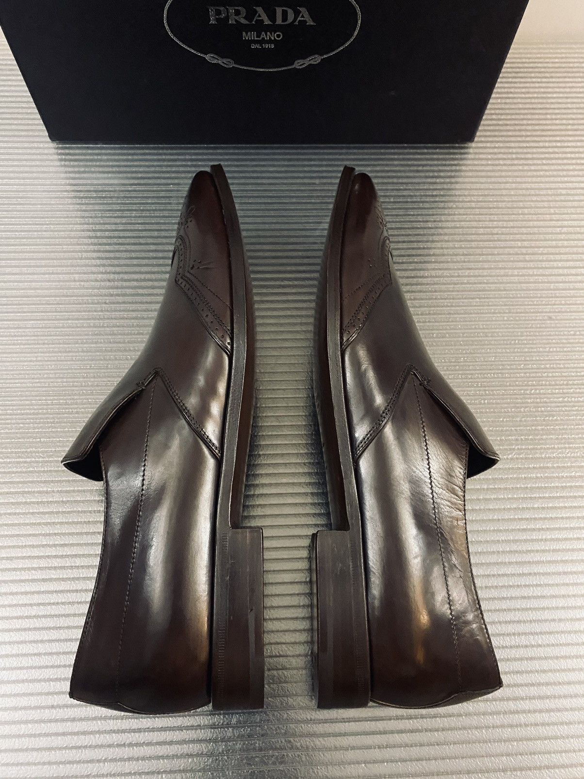 Prada Prada 🇮🇹 dk brown calf wingtip toe medallion loafer 9.5 NEW Size US 9.5 / EU 42-43 - 6 Thumbnail