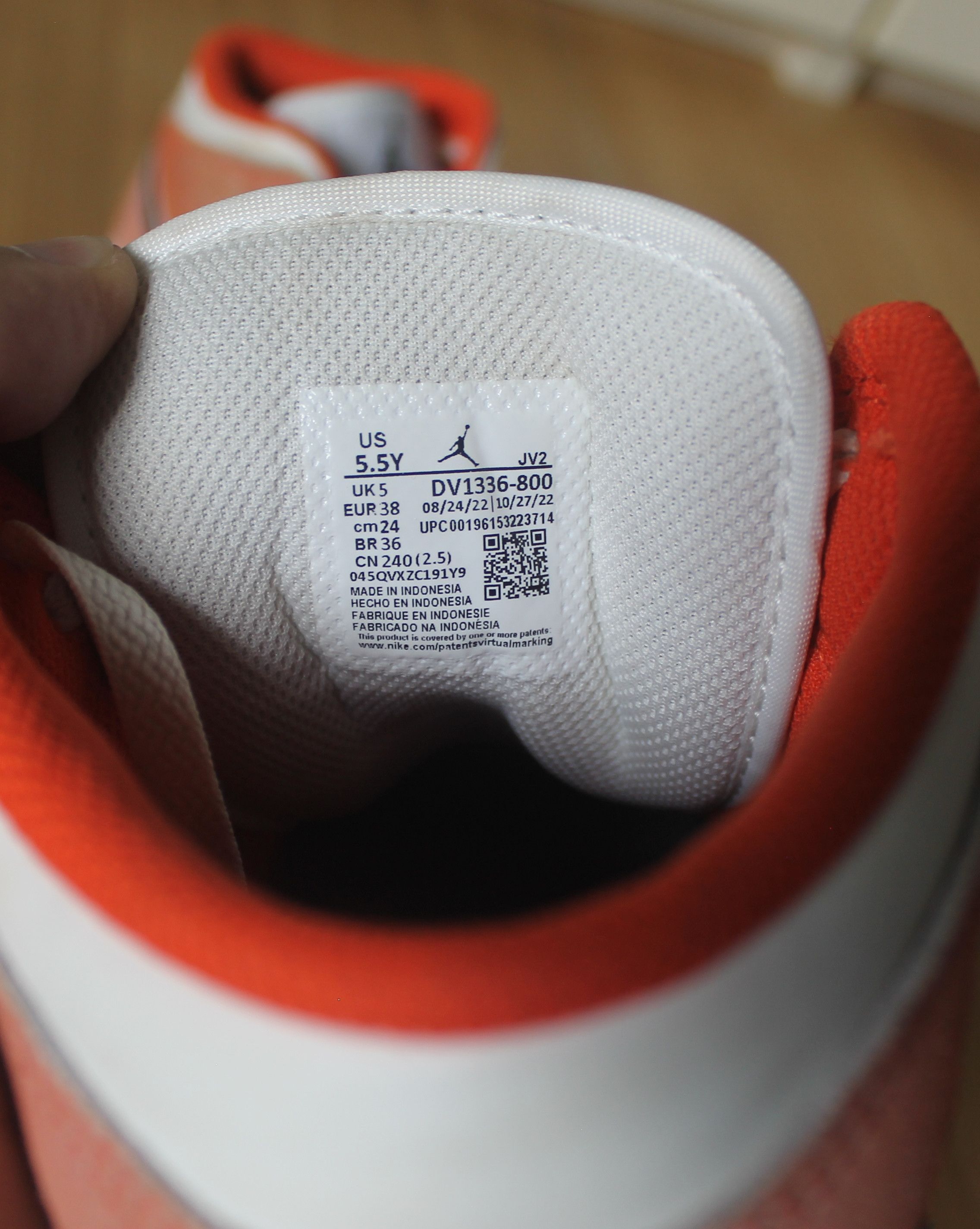 Jordan Brand × Nike Nike Air Jordan 1 Mid Team Orange Black Sail White Size US 5.5 / IT 35.5 - 12 Thumbnail