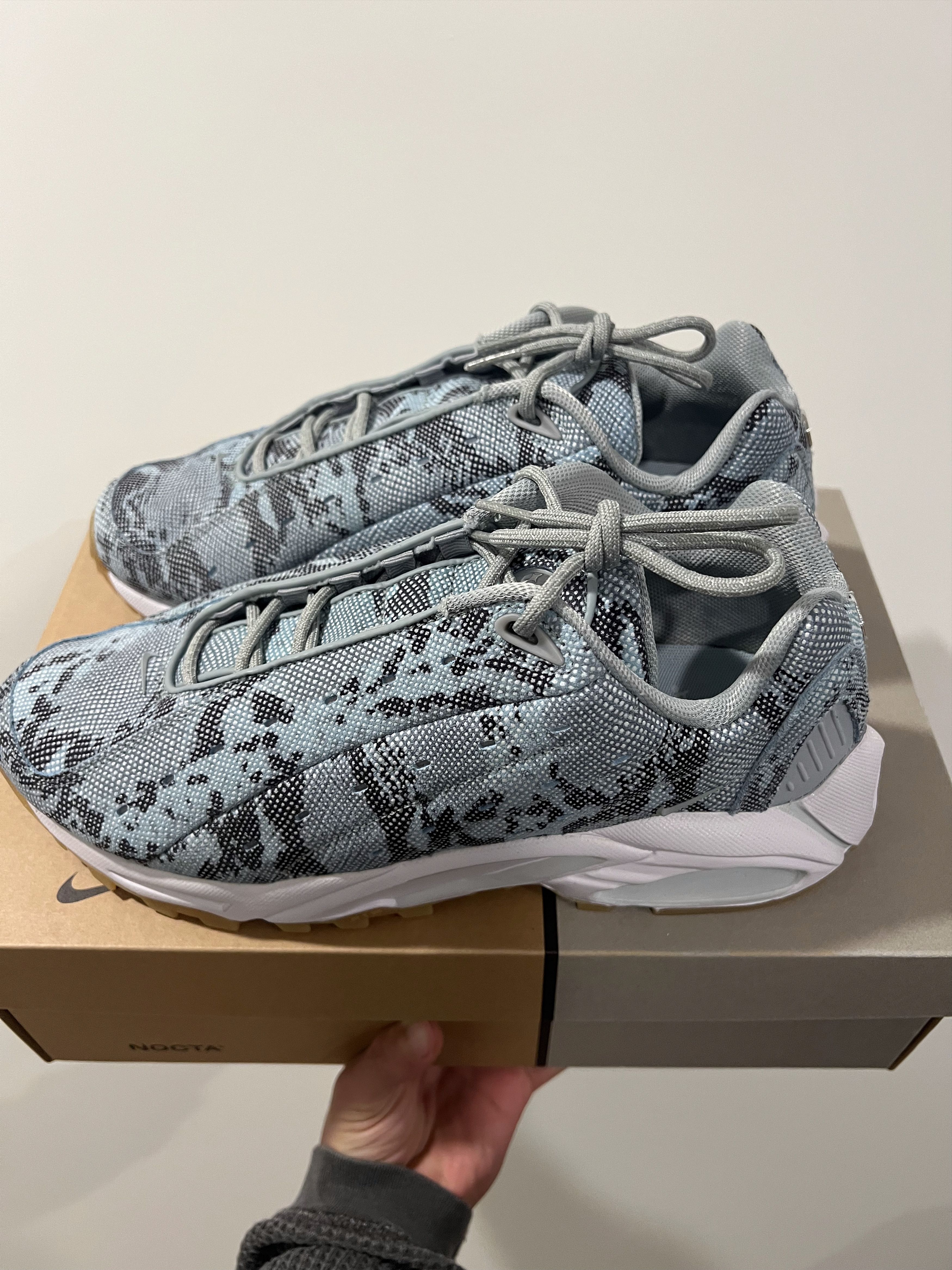 Nike Nike Hot Step Air Terra Drake NOCTA Snakeskin Light Pumice Size US 9 / EU 42 - 1 Thumbnail