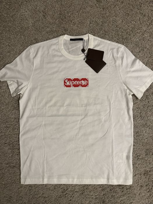 Supreme x louis best sale vuitton box logo tee