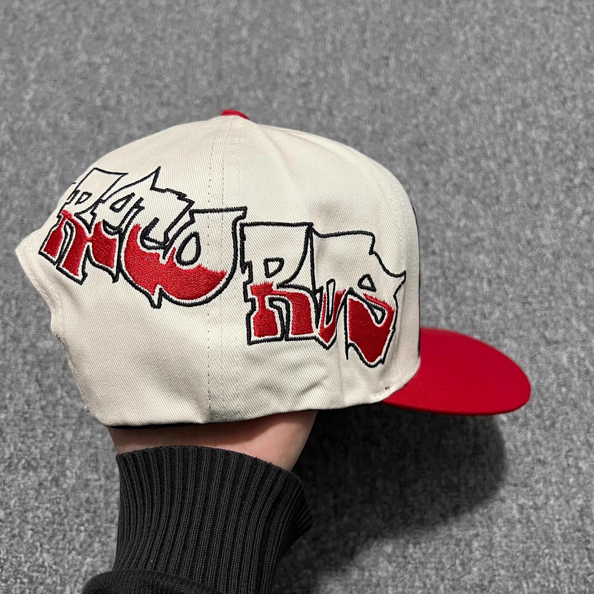 HELLSTAR Hellstar quirky embroidered curved brim baseball cap Q7 Size ONE SIZE - 4 Thumbnail