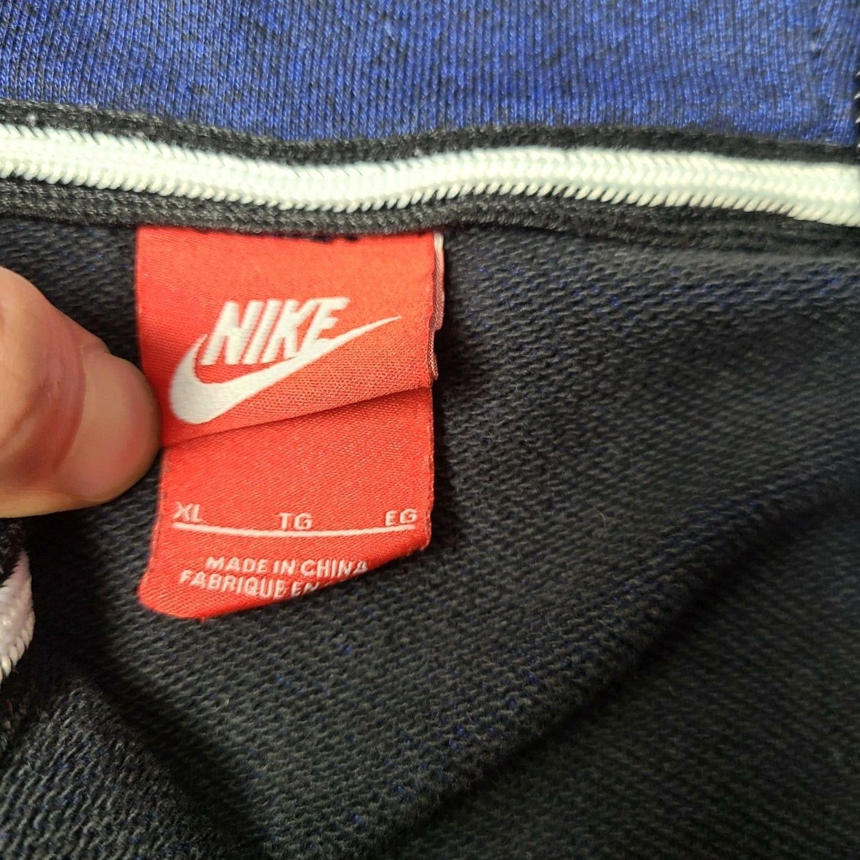 Nike VINTAGE Nike Red Tag Full Zip Hoodie Sweatshirt Jacket Men XL Navy 90s Logo Athletic Regular Twitter Size US XL / EU 56 / 4 - 2 Thumbnail