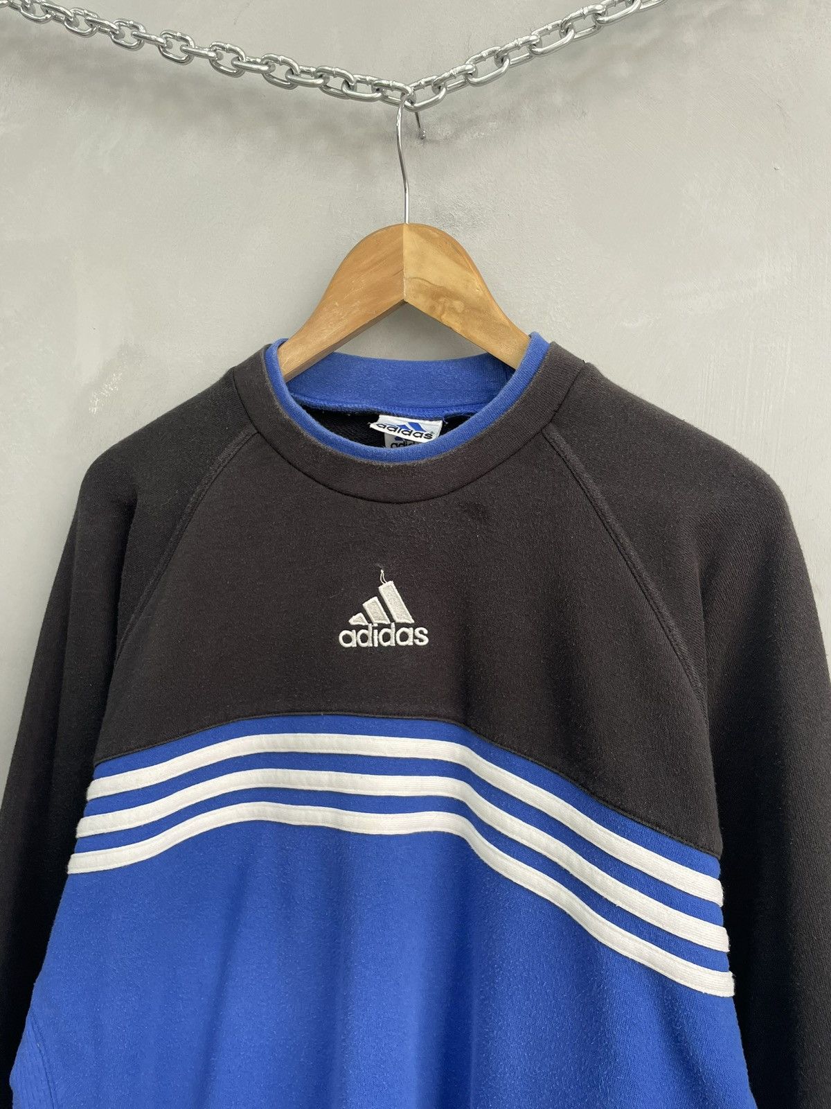 Adidas Adidas retro 90s crew neck sweatshirt Size US L / EU 52-54 / 3 - 3 Thumbnail