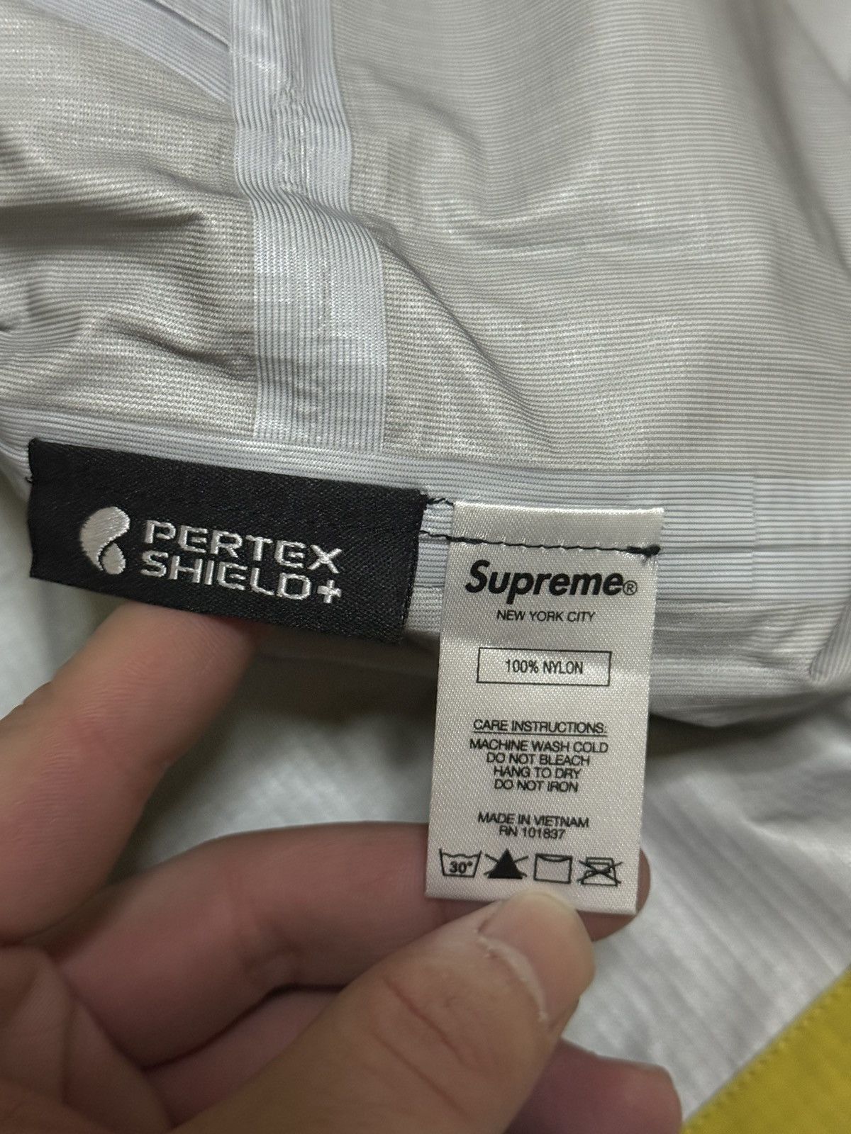 Supreme Supreme taped seam jacket size small Size US S / EU 44-46 / 1 - 5 Thumbnail