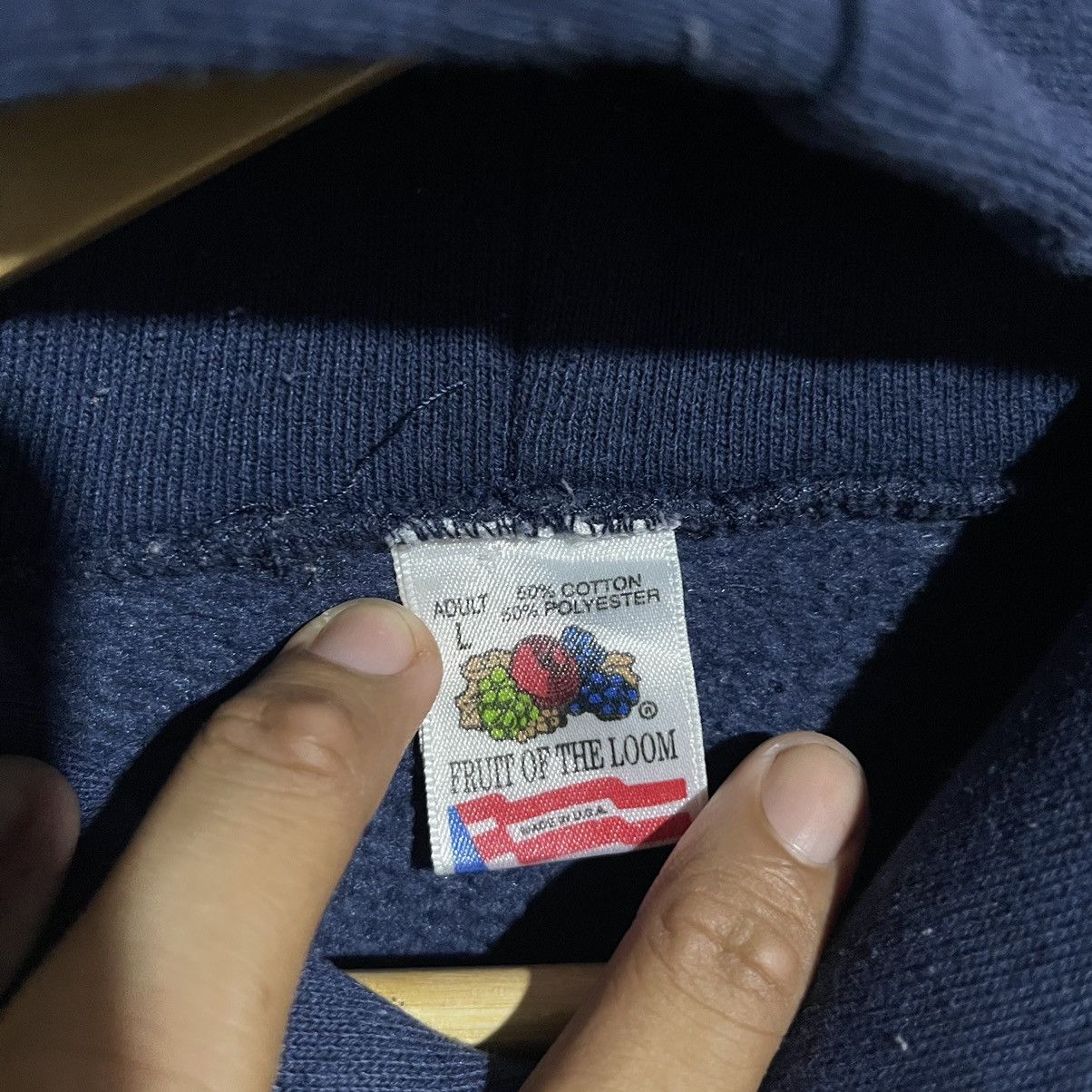 Fruit Of The Loom Vintage Apple Training Video Hoodie – 90s Fruit of the Loom Size US L / EU 52-54 / 3 - 7 Thumbnail