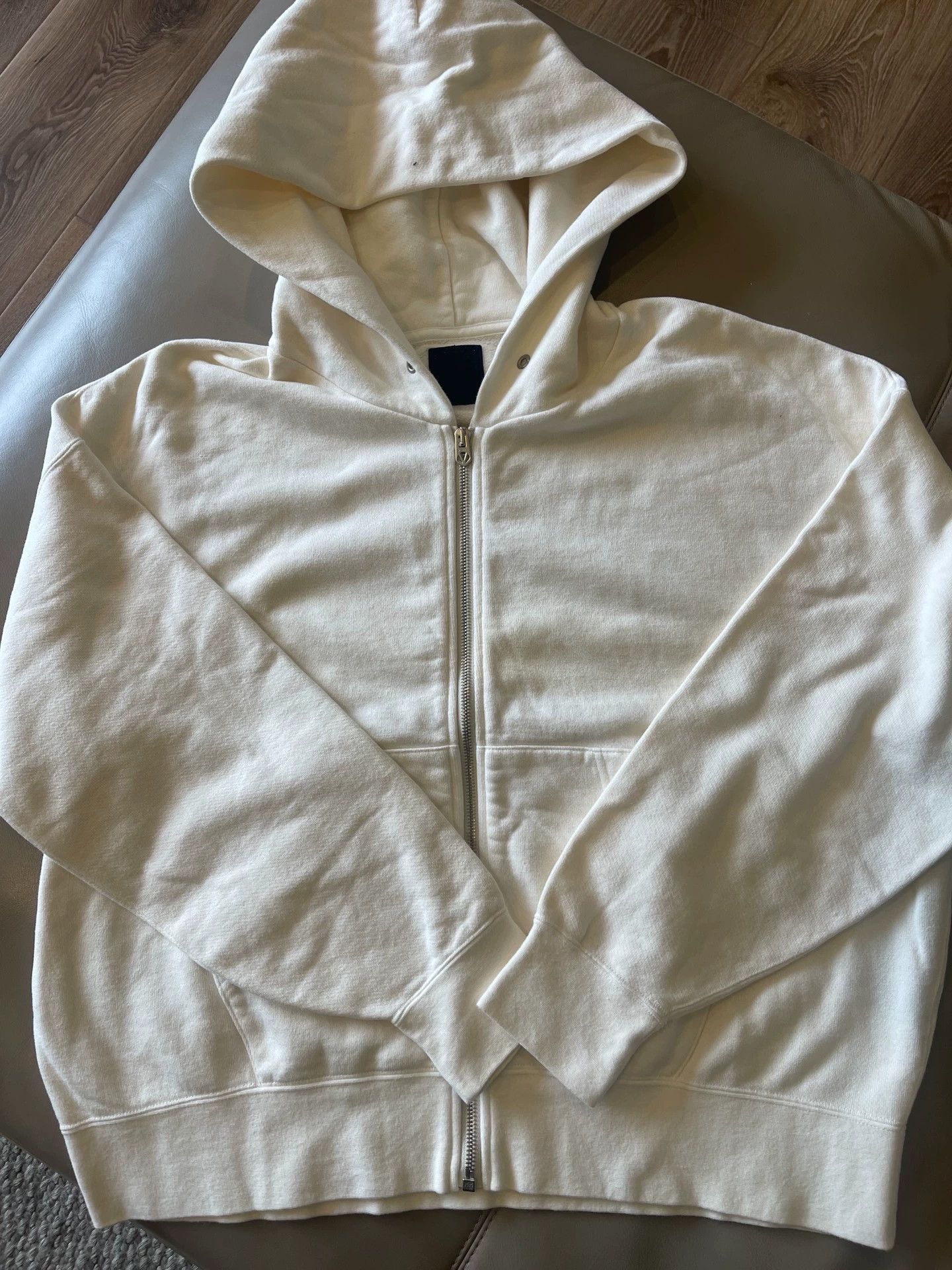 Visvim VISVIM 22SS AMPLUS SB Short Zip Hoodie Ivory Riri Size US S / EU 44-46 / 1 - 1 Thumbnail