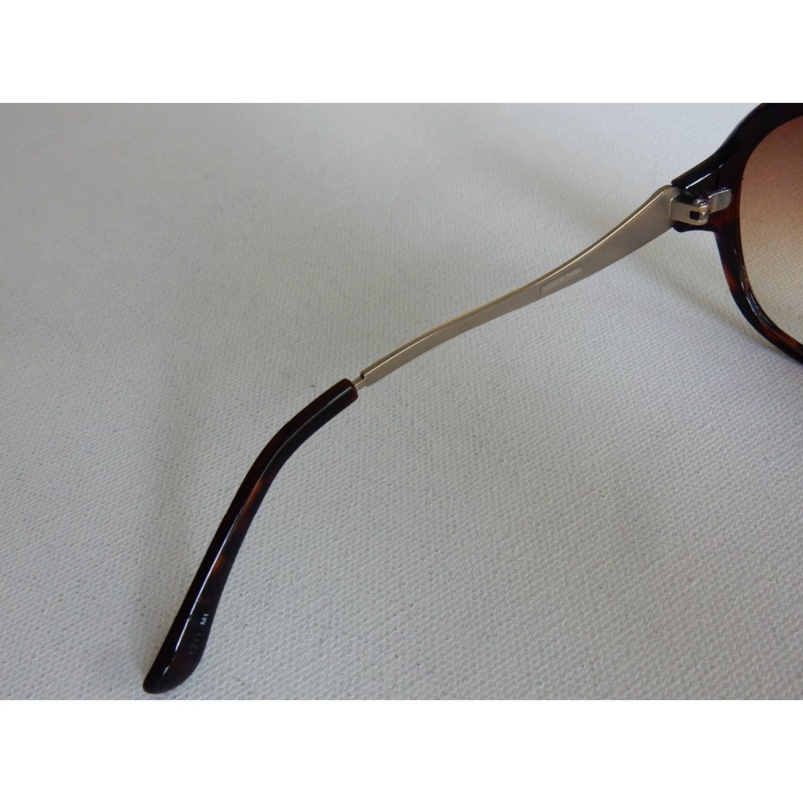Guess VINTAGE GUESS Sunglasses Women Brown Small Scratched Lens Accessories Size ONE SIZE - 5 Thumbnail
