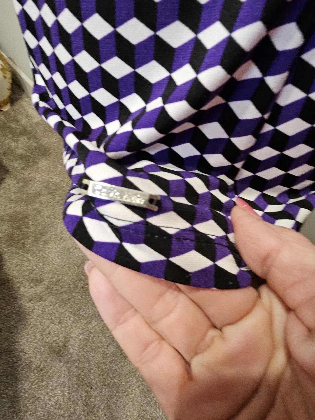 Calvin Klein Calvin Klein Geometric Pattern Top in Purple and Black Size M / US 6-8 / IT 42-44 - 4 Thumbnail