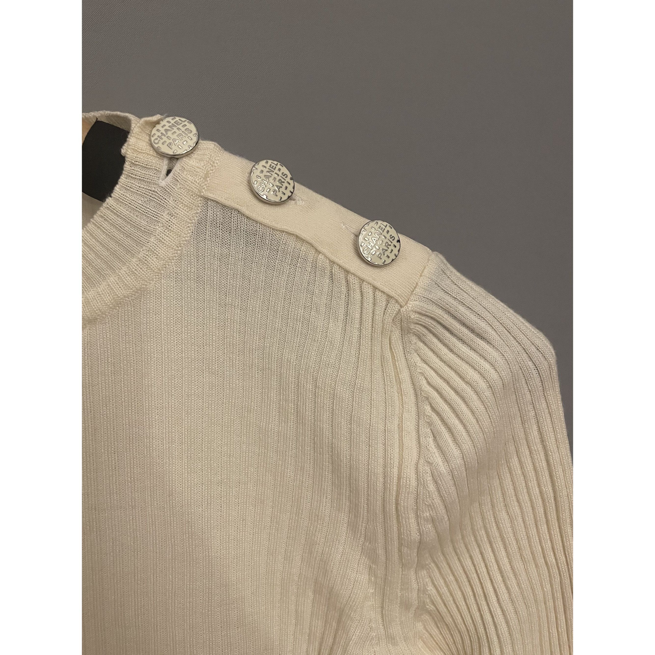Chanel Chanel Cream Ribbed Knit Sweater With Button Shoulder Detail Size XXS / US 00 / IT 34 - 6 Thumbnail
