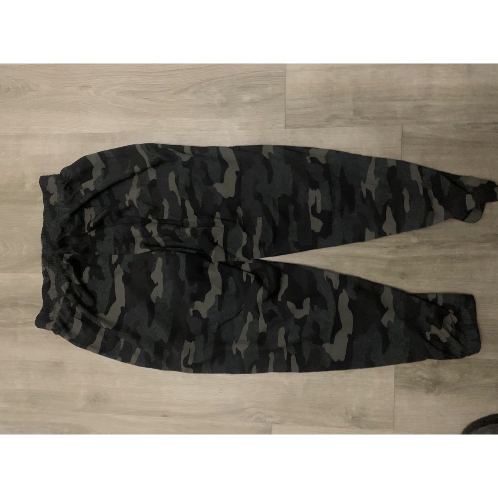 Old Navy Old Navy Active Stretch Tech Jogger Pants Women's Small Army Camouflage Color Size 28" / US 6 / IT 42 - 3 Thumbnail