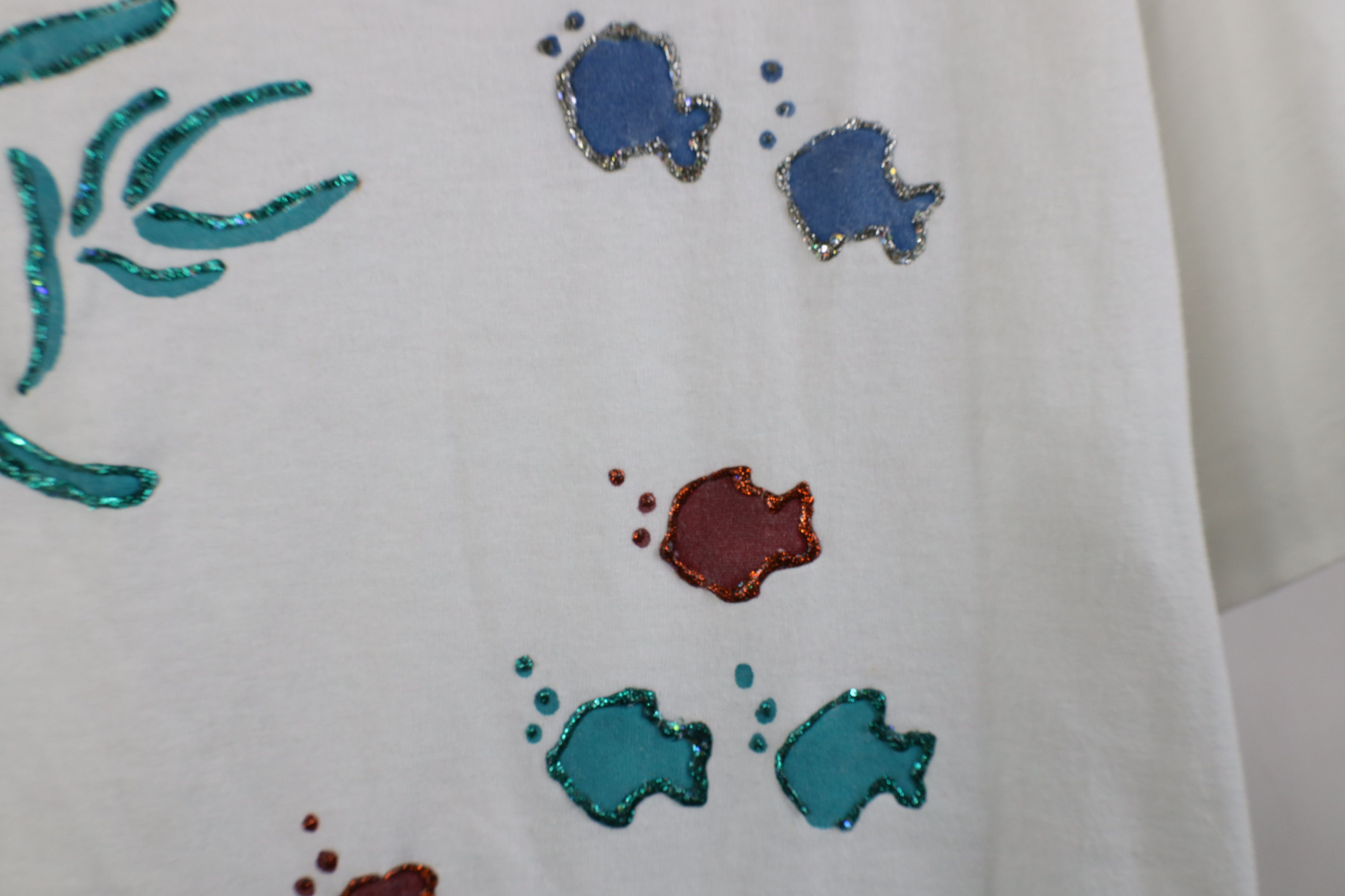 Vintage Vintage 90s Streetwear Glitter Glue Florida Fish T-Shirt USA Size L / US 10 / IT 46 - 6 Thumbnail
