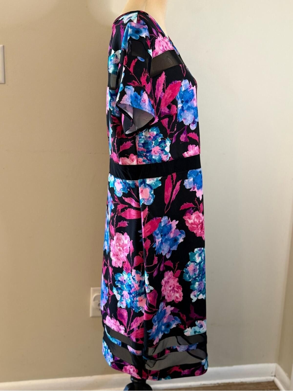 Other Boutique floral semi sheer mesh striped midi’s dress Plus 1X Size XL / US 12-14 / IT 48-50 - 2 Thumbnail