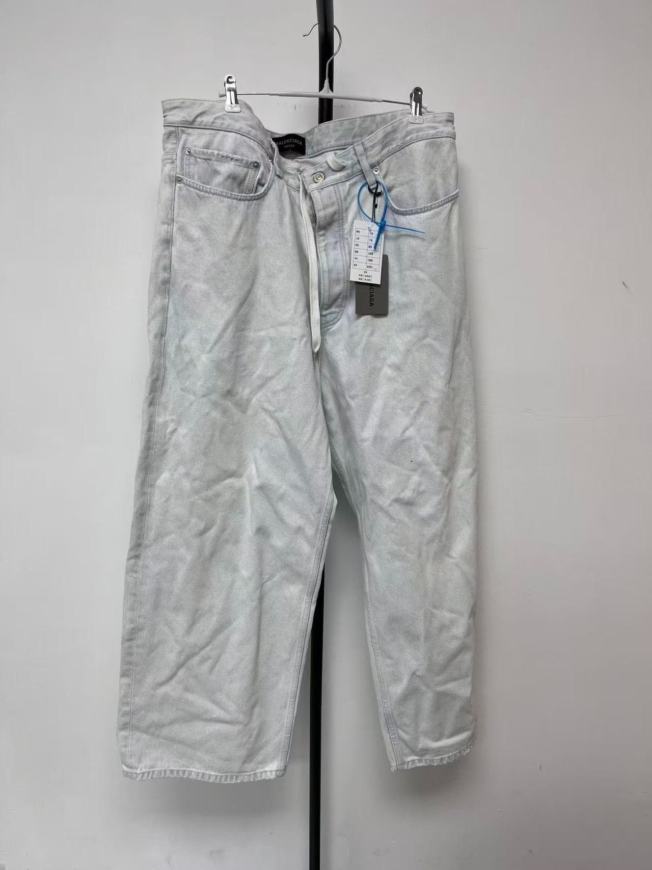 Balenciaga Balenciaga Men's Solid Straight Loose Jeans Size US 34 / EU 50 - 1 Thumbnail