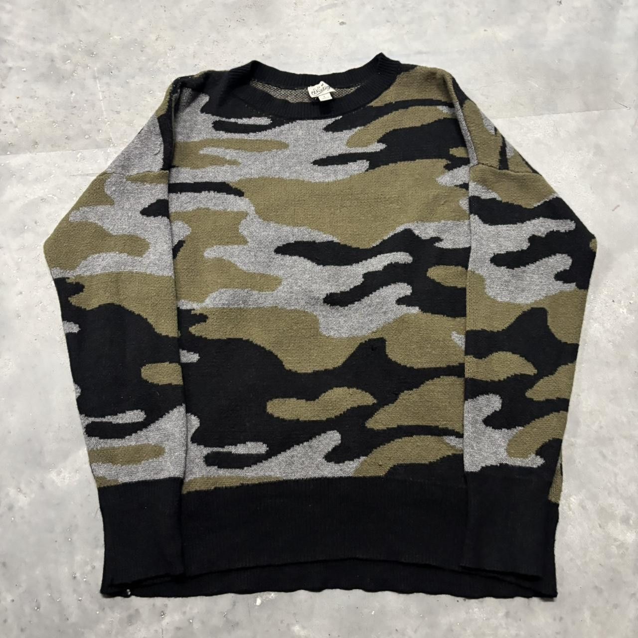 Japanese Brand × Vintage Crazy Vintage Y2K/2000s Grunge Camo Streetwear Sweater! Size US M / EU 48-50 / 2 - 1 Thumbnail