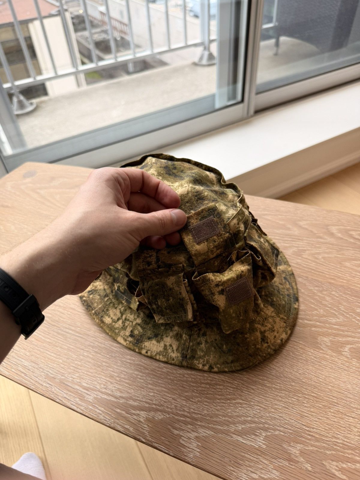 General Research AW98 General Research ‘Parasite’ 10 Cargo Pocket Camo Bucket Size ONE SIZE - 8 Thumbnail