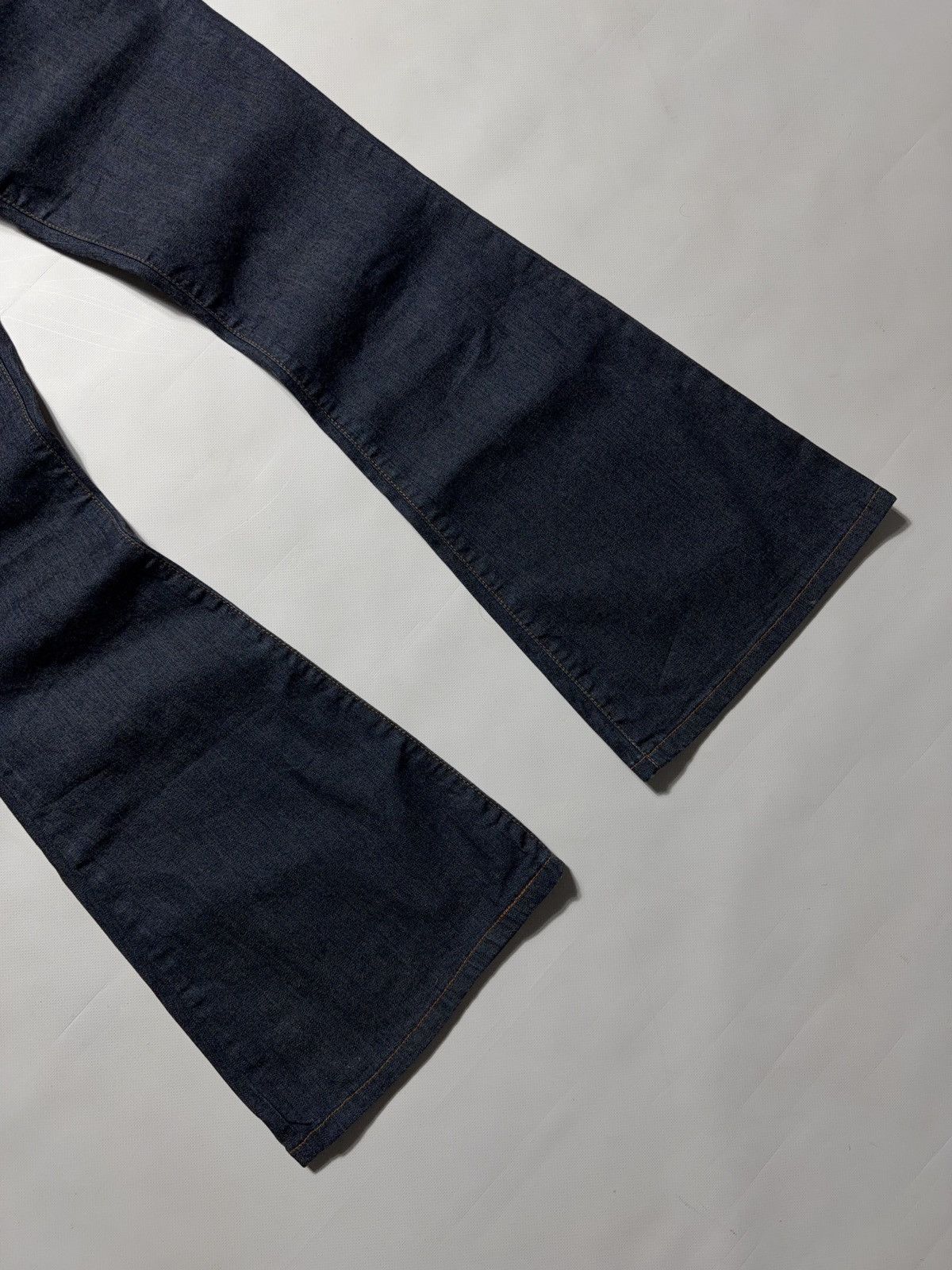 Levi's Vintage Levi’s Flared Jeans Size 27" / US 4 / IT 40 - 2 Thumbnail
