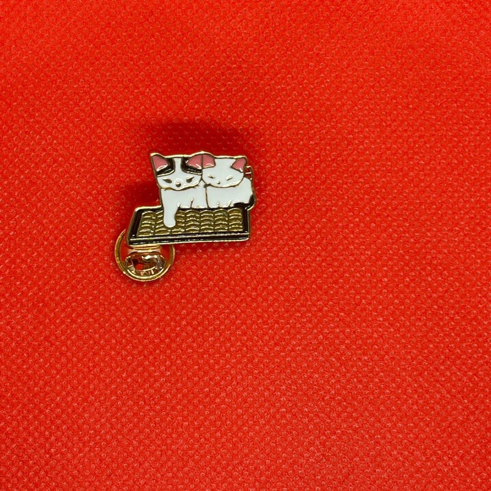 Other 2 Cats and a Keyboard Kittens Pin Brooch Size ONE SIZE - 3 Thumbnail