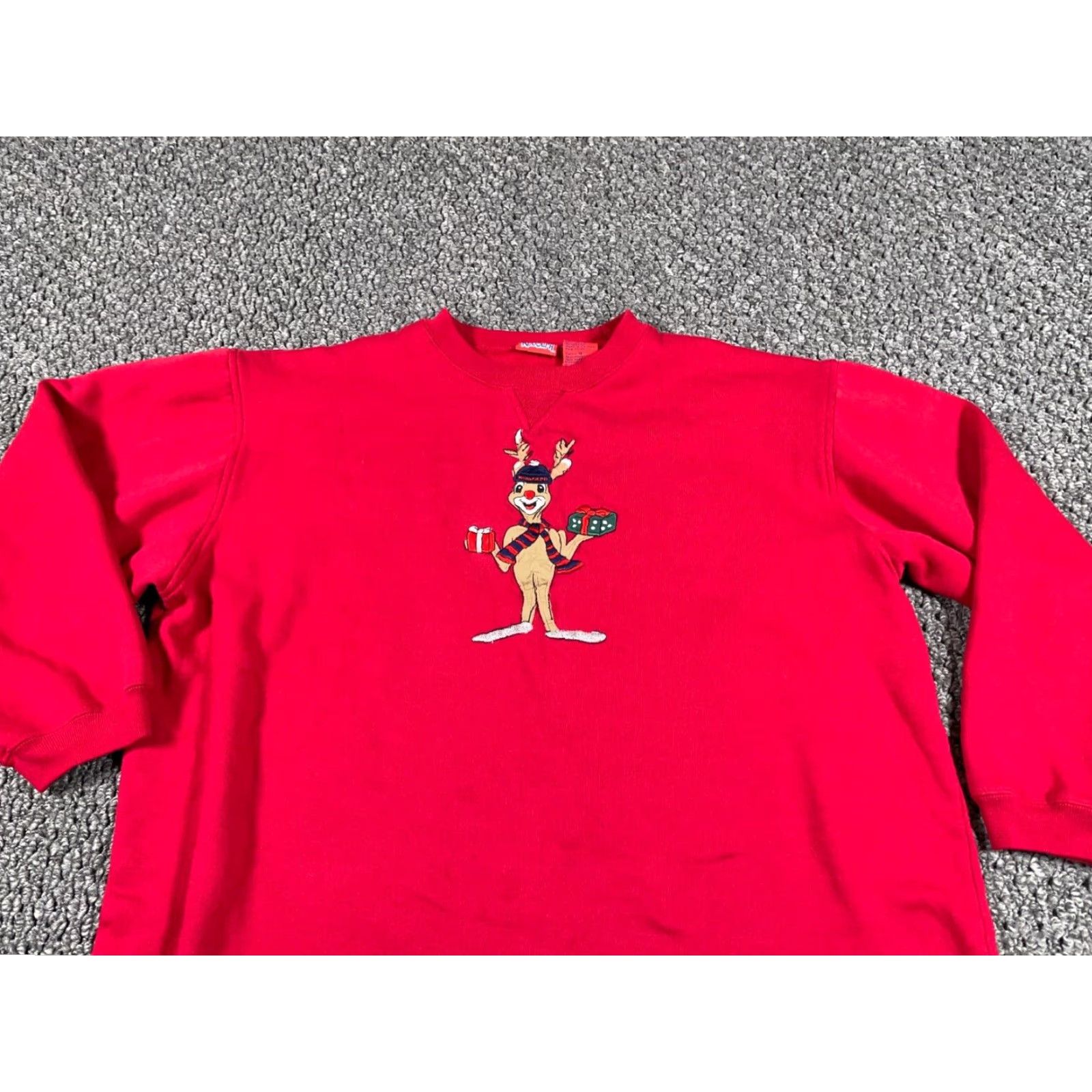 Vintage VINTAGE Rudolph Sweatshirt Christmas Embroidered Adult Large Red Crew Neck Long Sleeve Pullover Women Size L / US 10 / IT 46 - 4 Thumbnail