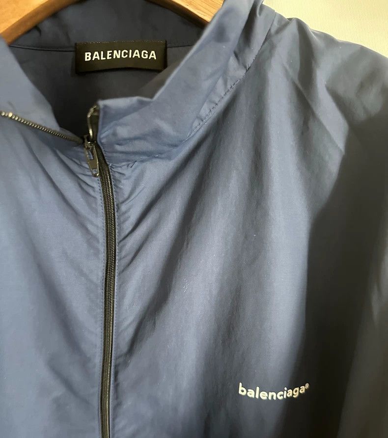 Balenciaga Balenciaga size 37 Blue and red windbreaker Size US XS / EU 42 / 0 - 3 Thumbnail