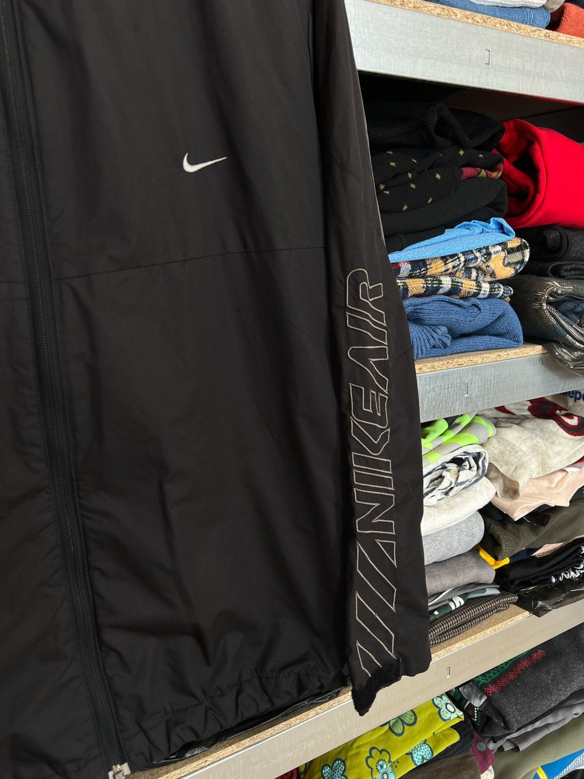 Nike × Vintage Nike Air Vintage Nylon Track Jacket Windbreaker Swoosh Sz L Size US L / EU 52-54 / 3 - 3 Thumbnail