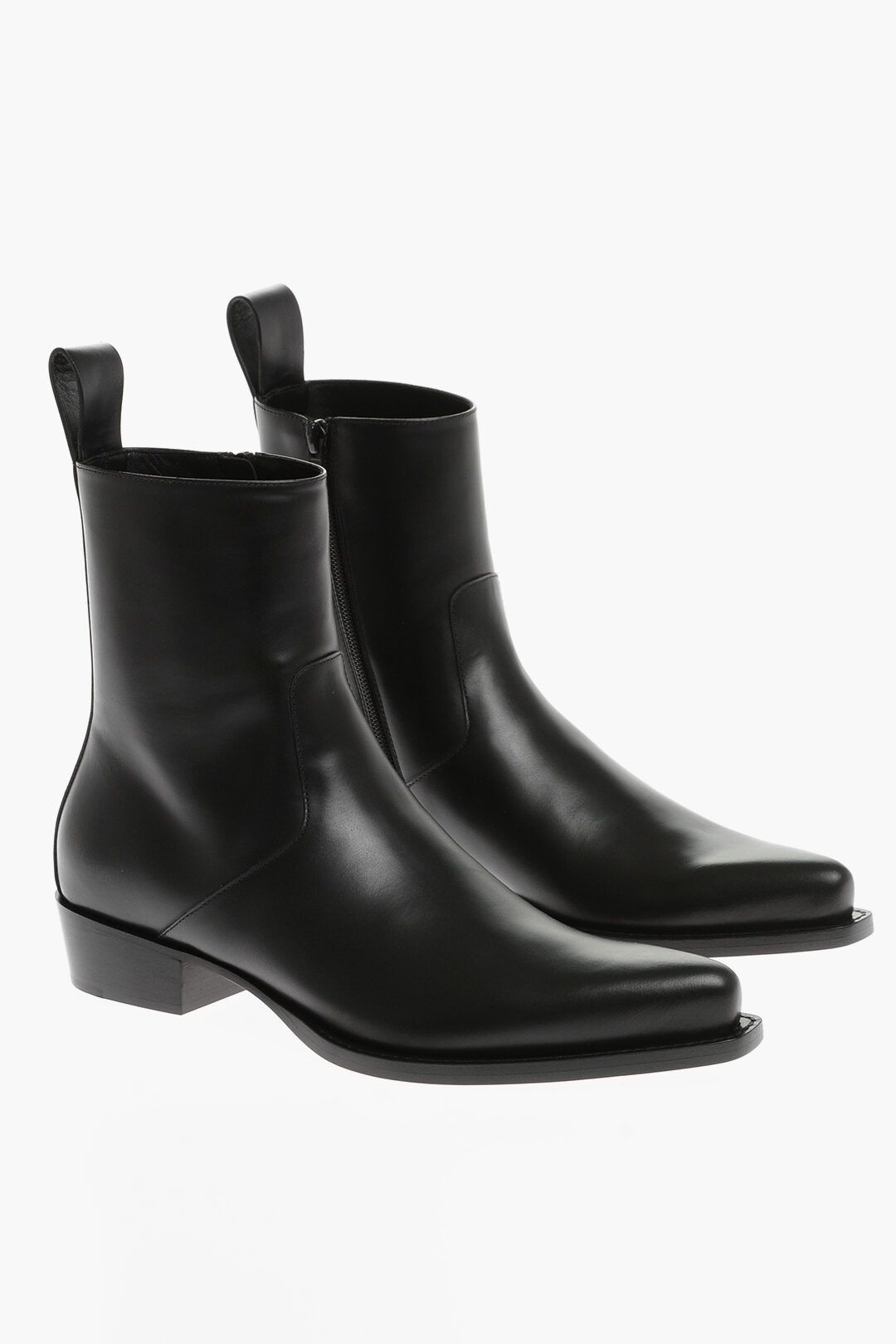 og1mm0424 Pointed Leather Boots in Black