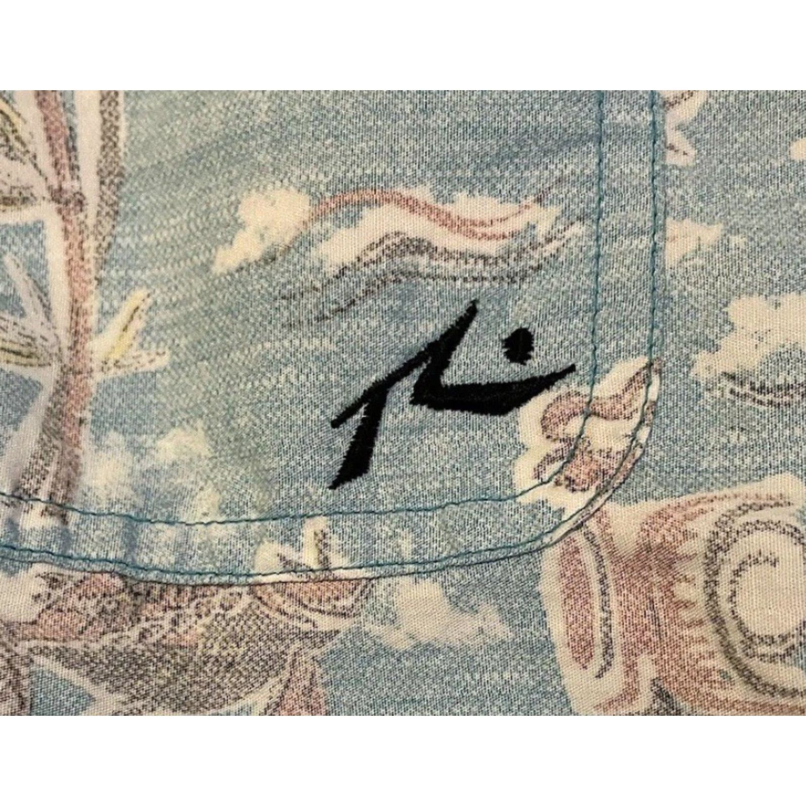 Quiksilver VINTAGE Quiksilver Button-Up Shirt XL Blue Short Sleeve Collared 70s 80s Vaporwave Grunge Surf Skate Ocean Pacific Hero Beach Casual Mens Size US XL / EU 56 / 4 - 3 Thumbnail