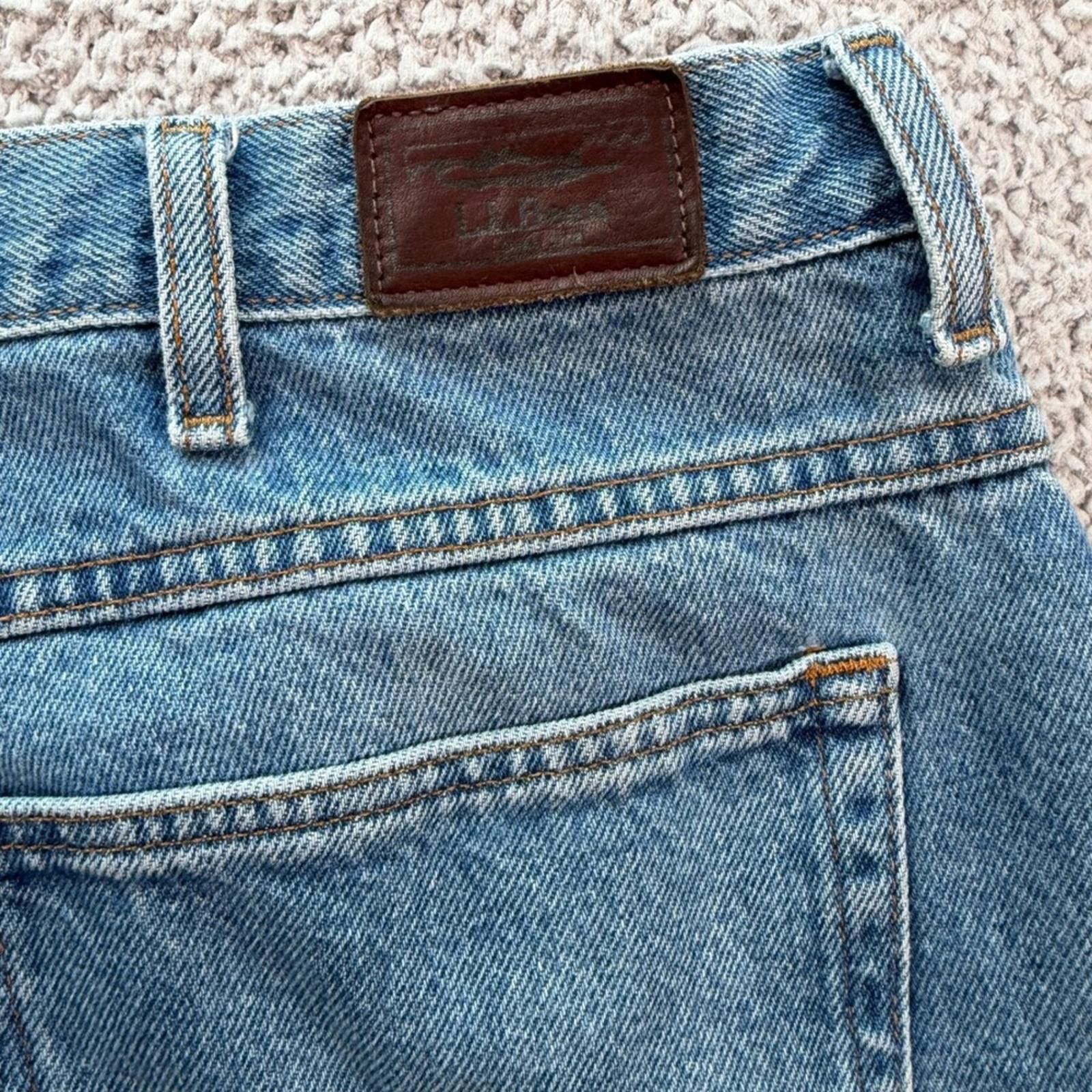 L.L. Bean L.L.Bean Classic Fit Jeans 40x32 Relaxed Straight Leg Faded Size US 40 / EU 56 - 7 Thumbnail