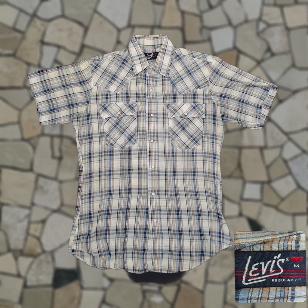 Levi's Item Specifications: Brand: Nike Size US M / EU 48-50 / 2 - 1 Thumbnail