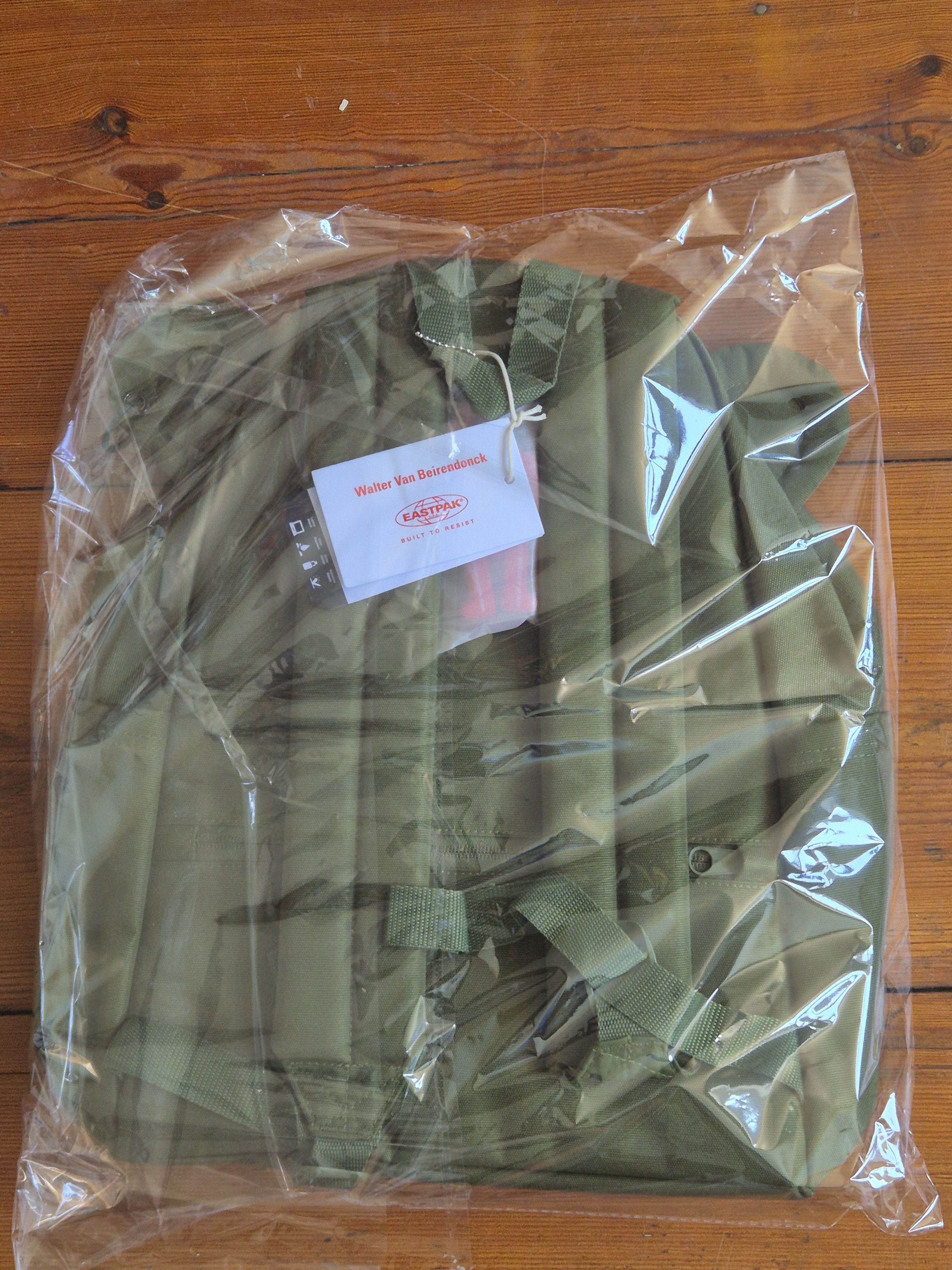 Eastpak × Walter Van Beirendonck Gremlin face walter van beirendonck x eastpak Size ONE SIZE - 9 Thumbnail