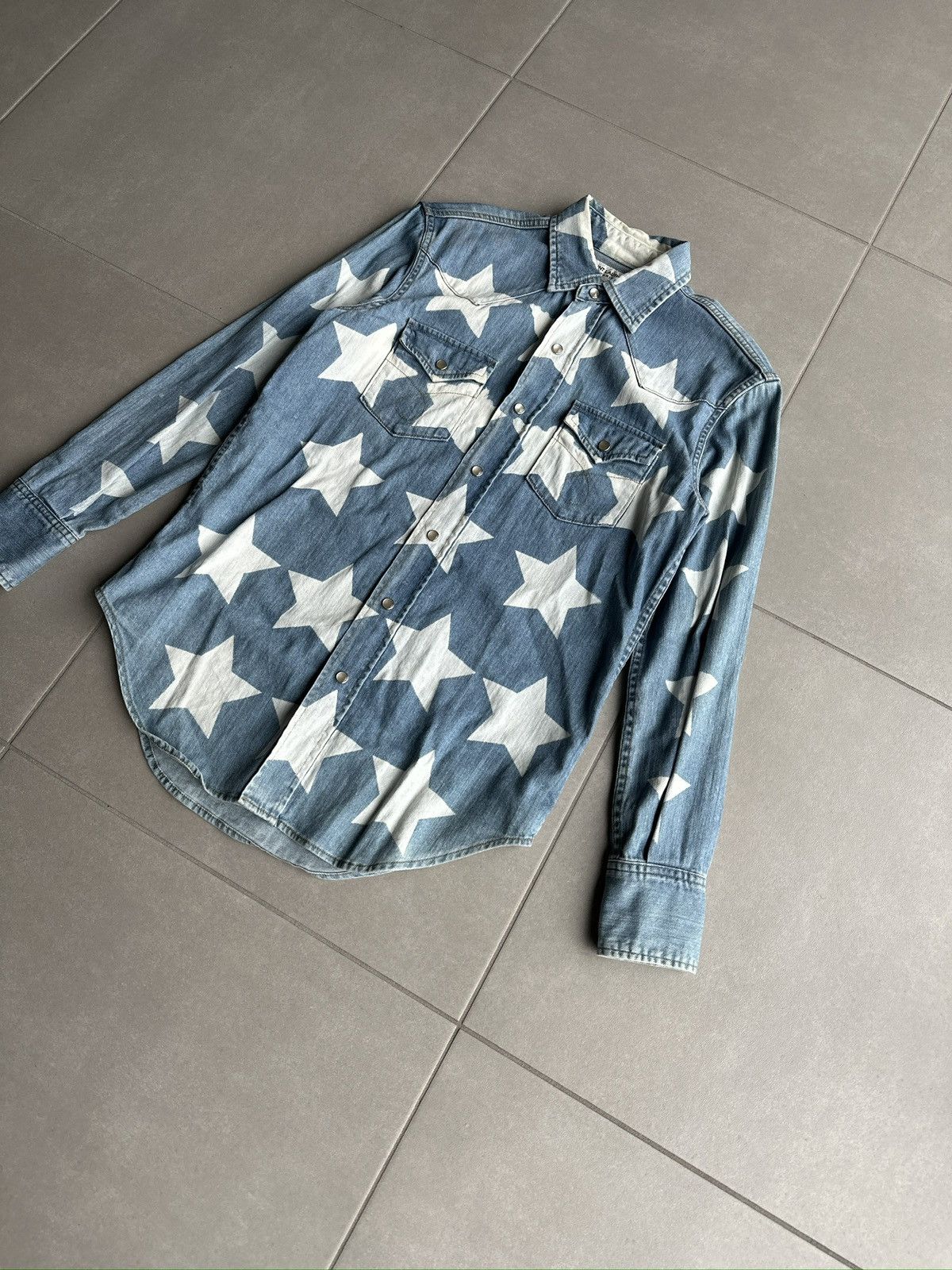 Saint Laurent Paris Saint Laurent Paris SS17 star print denim button up Size US S / EU 44-46 / 1 - 3 Thumbnail