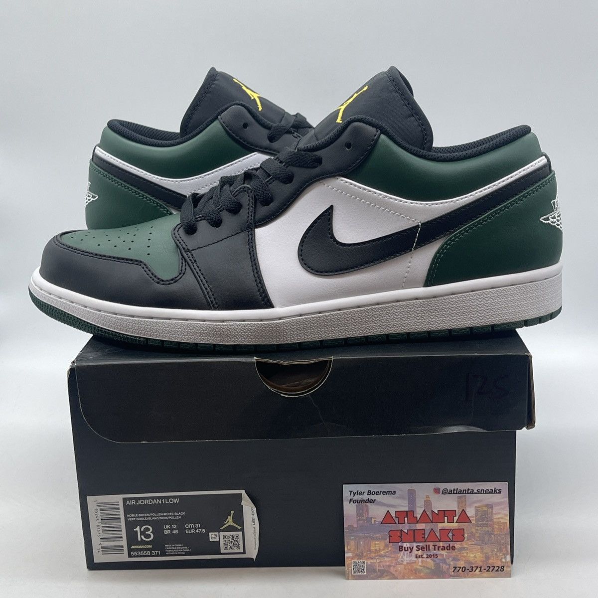 Jordan Brand Air Jordan 1 low green toe Size US 13 / EU 46 - 1 Thumbnail
