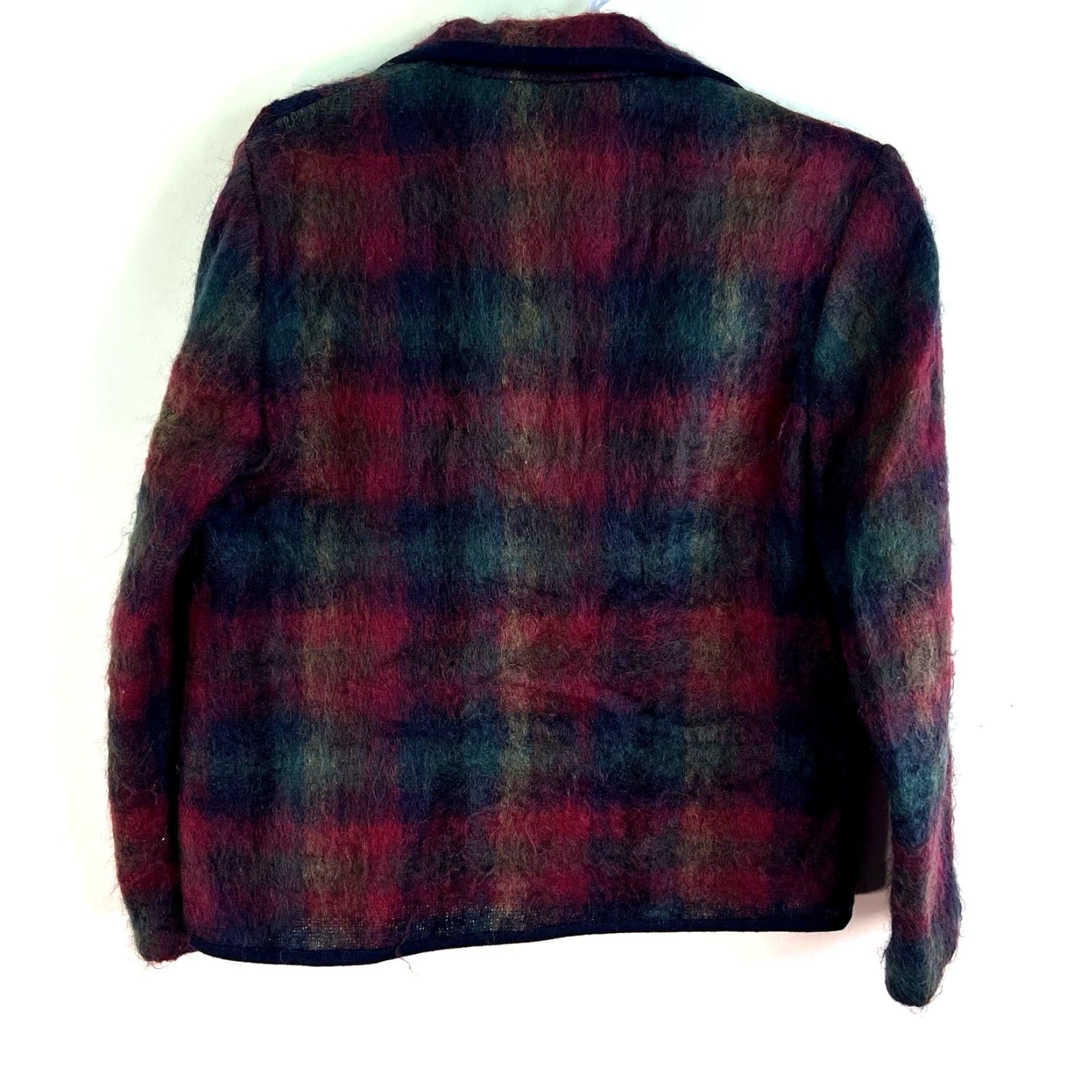 Vintage Latiffa Vintage Mohair Plaid Blazer Womens Size 8 Maroon USA Made - Regular Fit, Mid-Length Sport Coat, Notch Lapel, 80s 90s, Business Casual Size M / US 6-8 / IT 42-44 - 4 Thumbnail