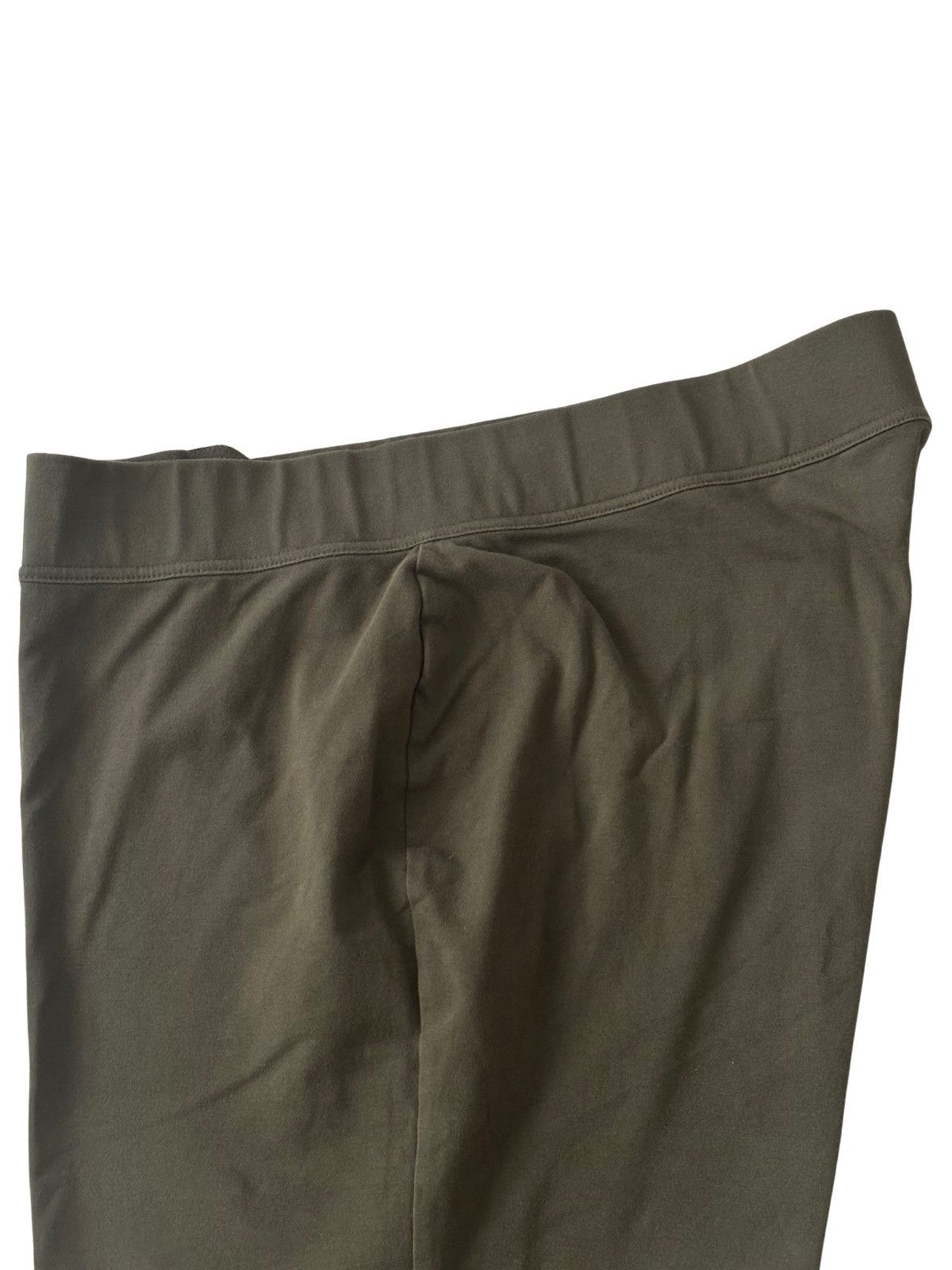 Lands' End Women’s khaki pants.wp1224 Size 42" / US 20 - 2 Thumbnail