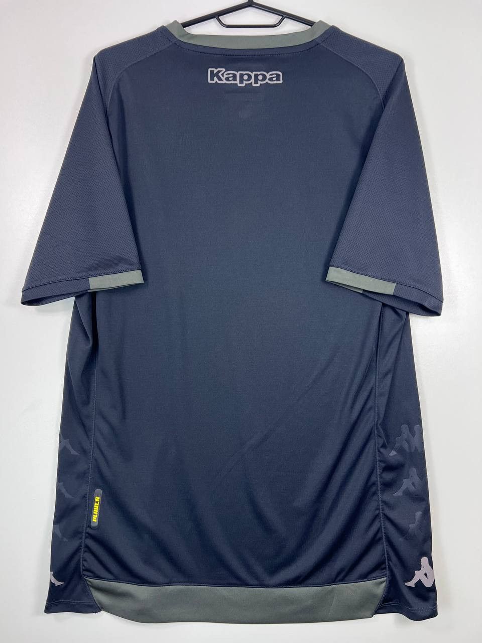 Kappa Leeds United Away Shirt Kappa 32Red Grey Football Size XL Size US XL / EU 56 / 4 - 5 Thumbnail