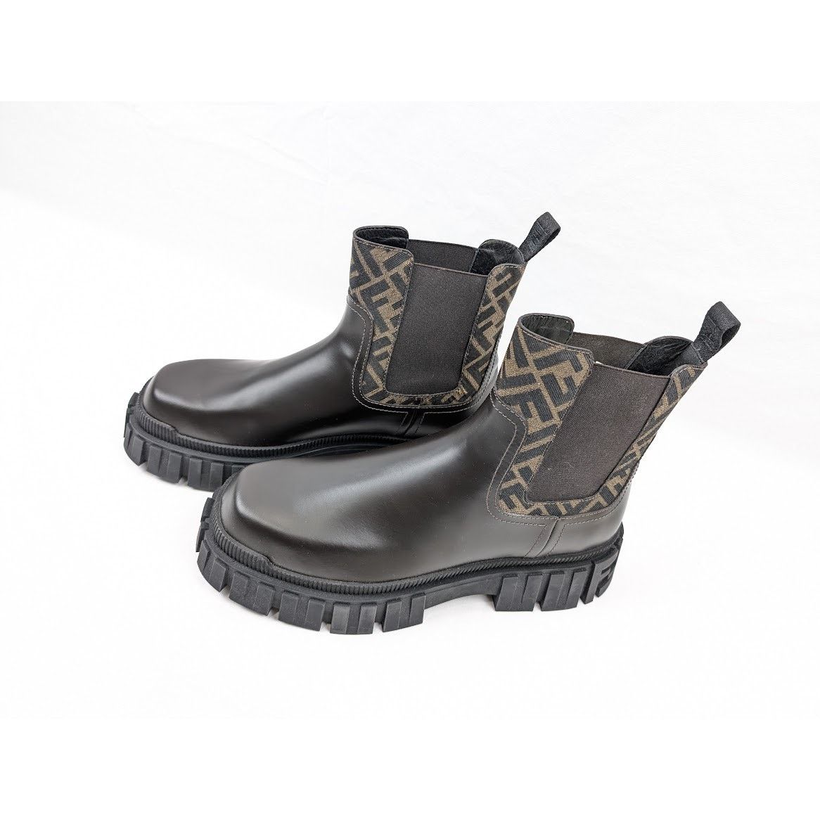 Fendi o1rshd1 Men's Fabric Calf Leather Boots in Black/Dark Brown Size US 11 / EU 44 - 18 Thumbnail