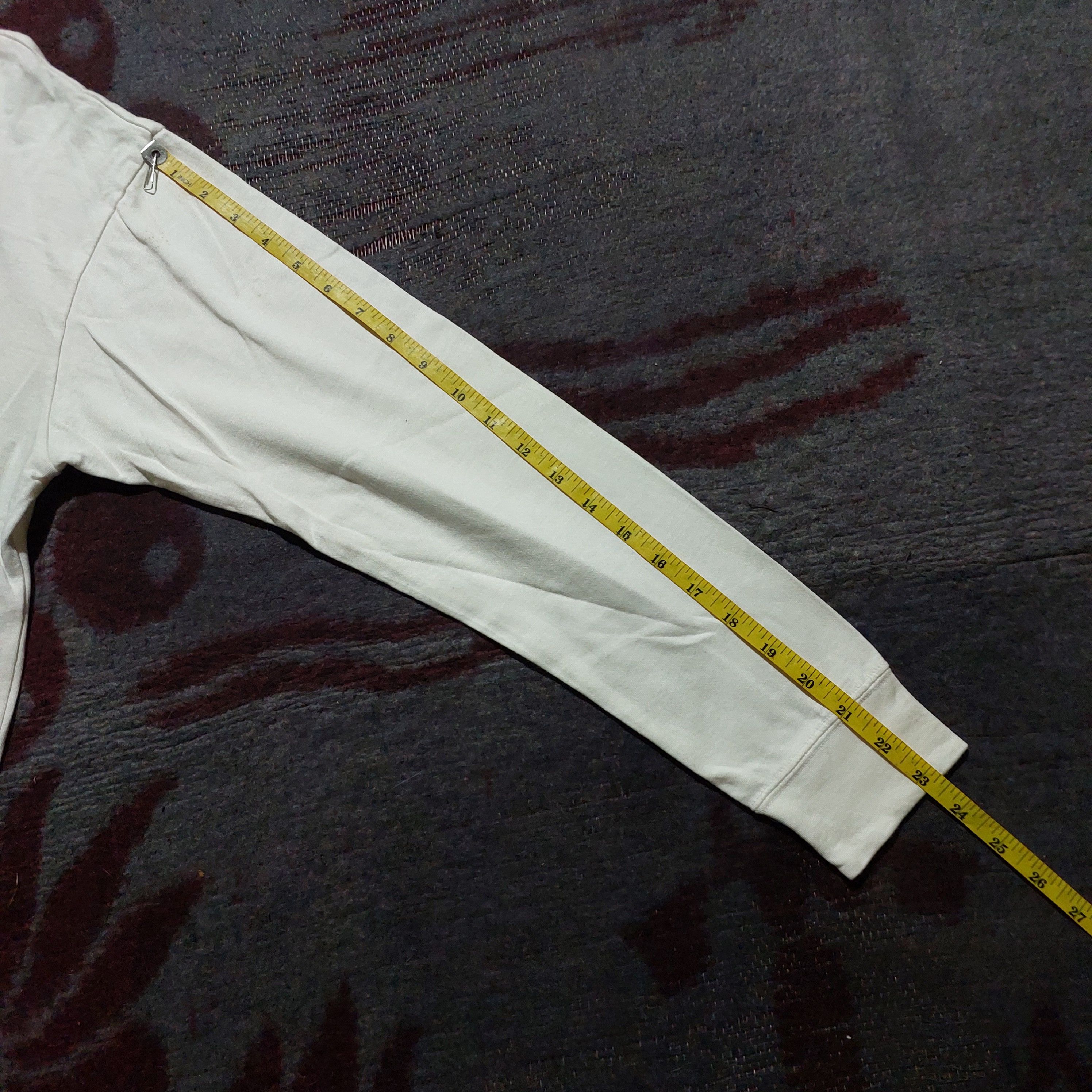 GOSTAR DE FUGA FUGA crewneck "INNOCENT HEART" white sweater Size US L / EU 52-54 / 3 - 14 Thumbnail