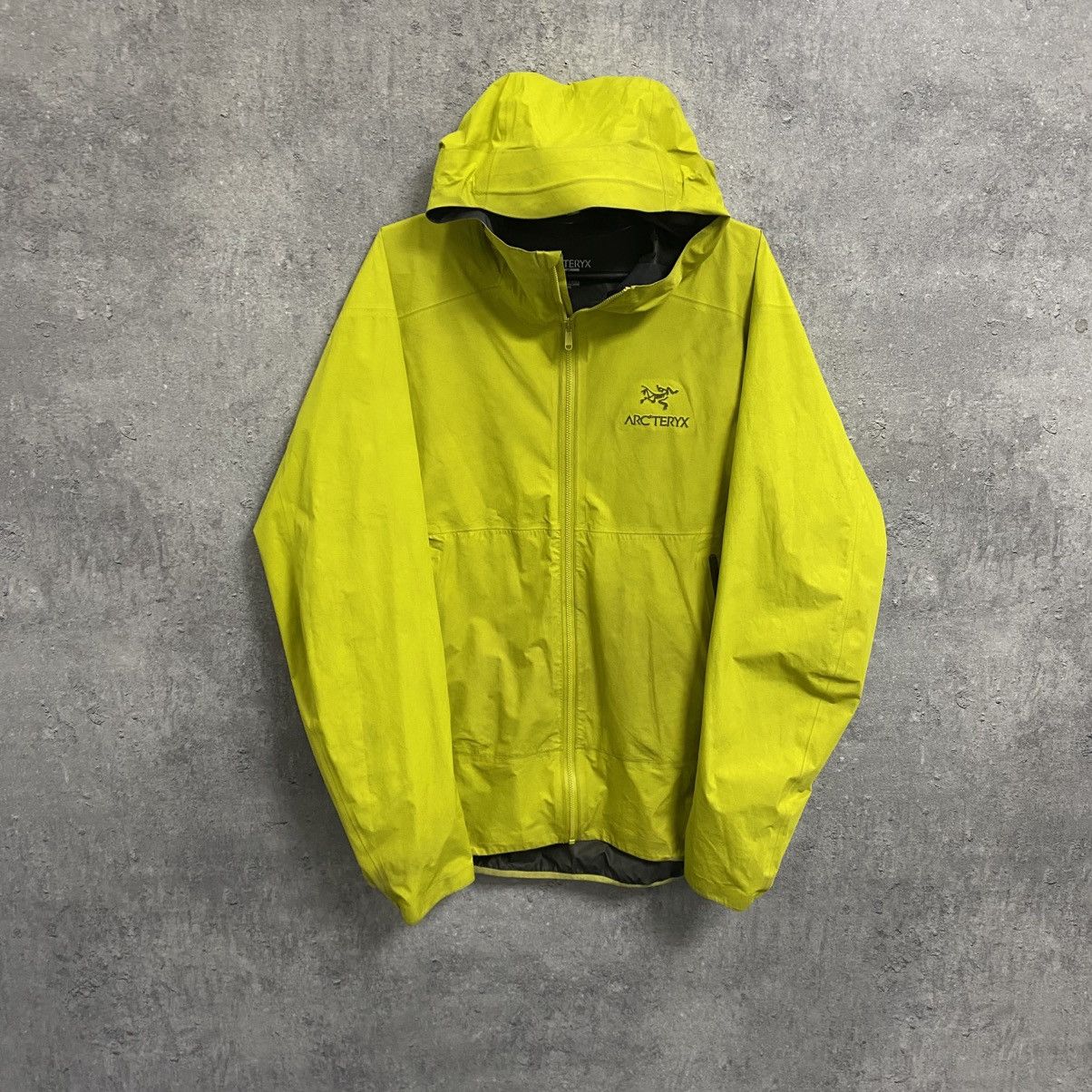 Arc'teryx Men's Arcteryx Beta Gore-Tex Jacket Gorpcore Size US L / EU 52-54 / 3 - 1 Thumbnail