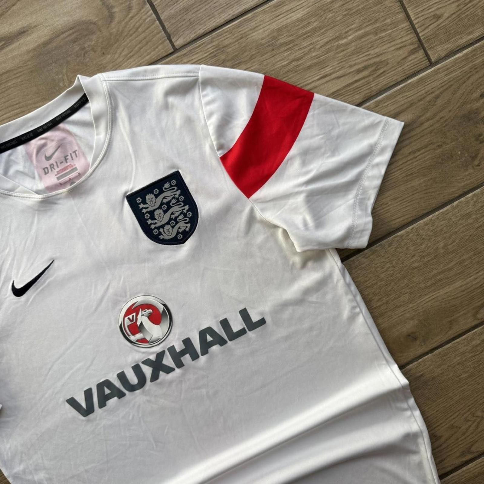 Adidas Nike England Soccer Team White Soccer Jersey Shirt Size US M / EU 48-50 / 2 - 3 Thumbnail