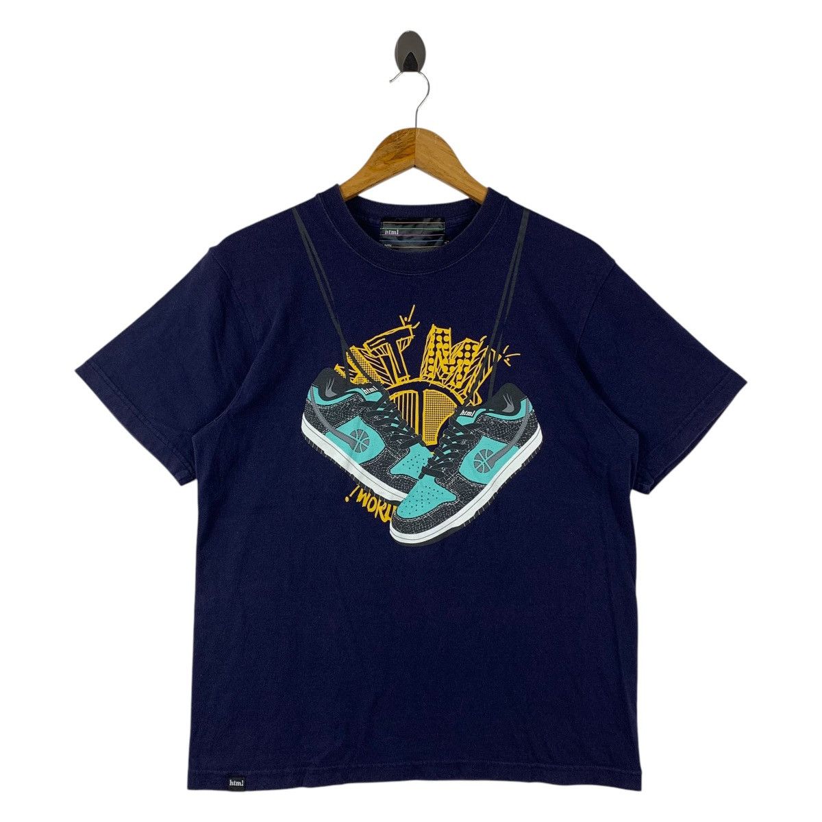Other HTML Shoes printed japanesebrand tee Size US M / EU 48-50 / 2 - 1 Thumbnail