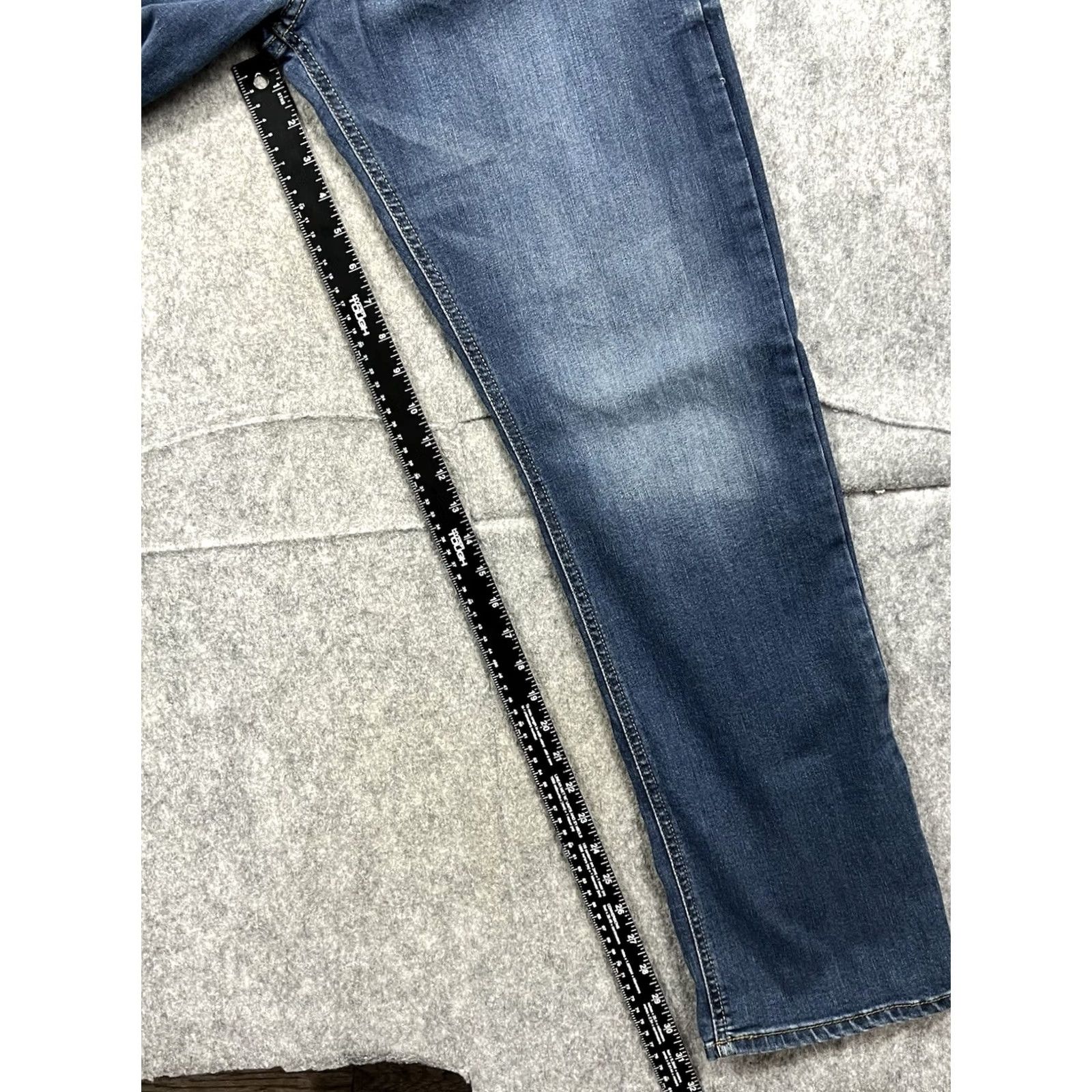 Wrangler Wrangler Jeans Men's Slim Straight Fit Denim Blue 32x32 5-Pocket Zipper Button Logo Size US 32 / EU 48 - 4 Thumbnail