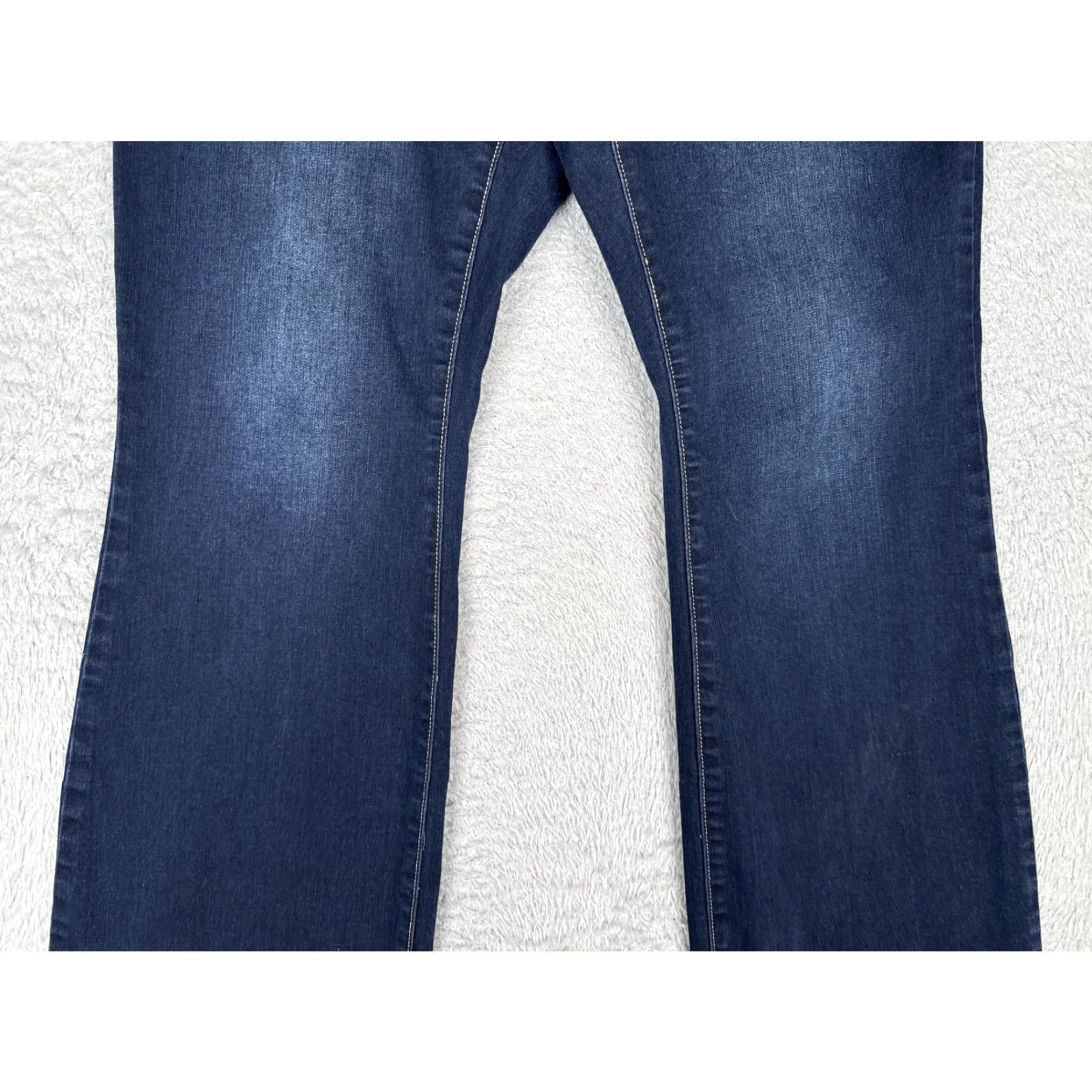 Old Navy Old Navy Rockstar Jeans 32x31 Dark Wash Bootcut Stretch Denim 90s Womens Size 24" / US 00 / IT 34 - 3 Thumbnail