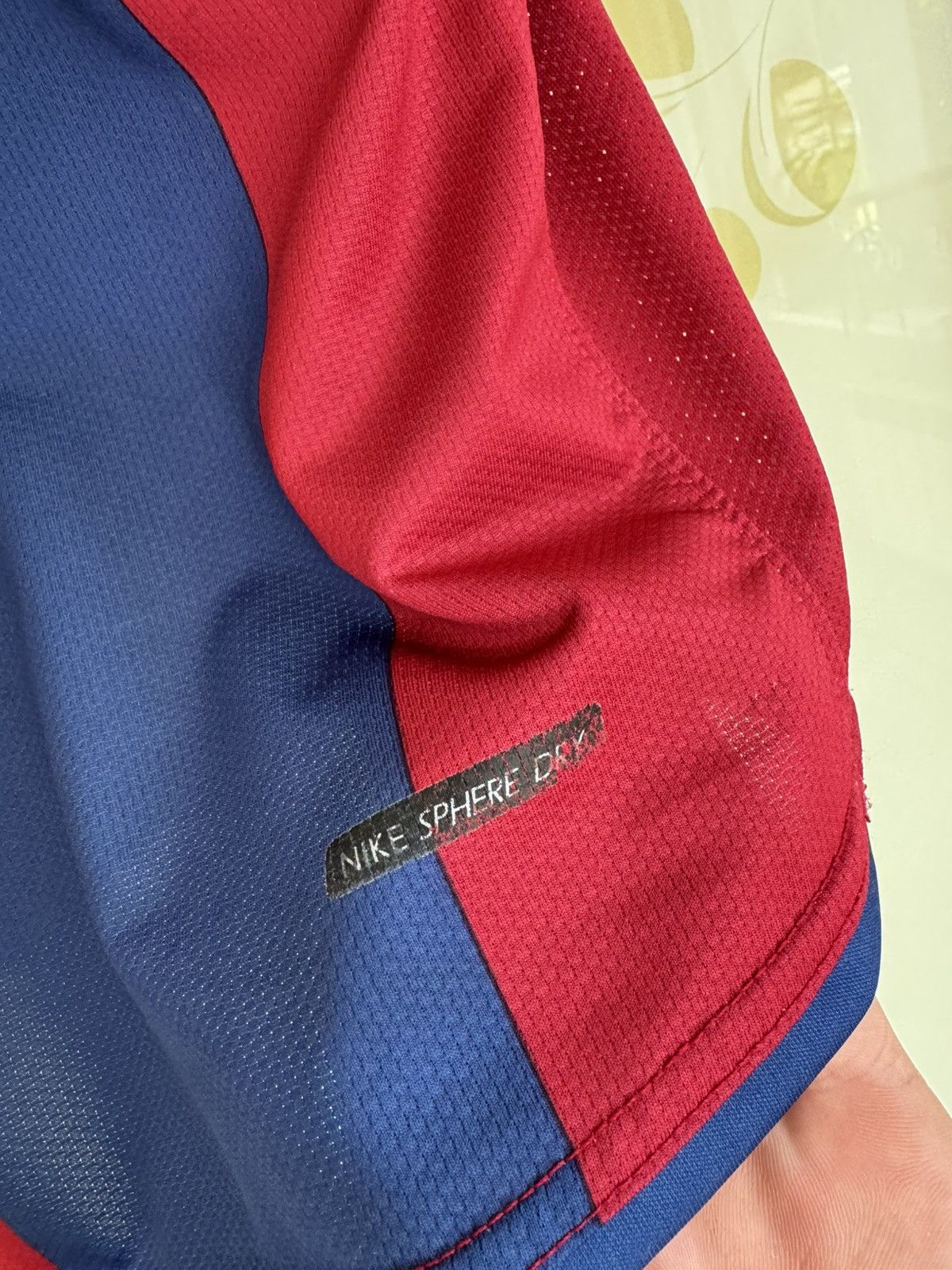 Nike × Vintage Vintage Gudjohnsen #7 Barcelona 2006-2007 Home Soccer Jersey Size US L / EU 52-54 / 3 - 13 Thumbnail