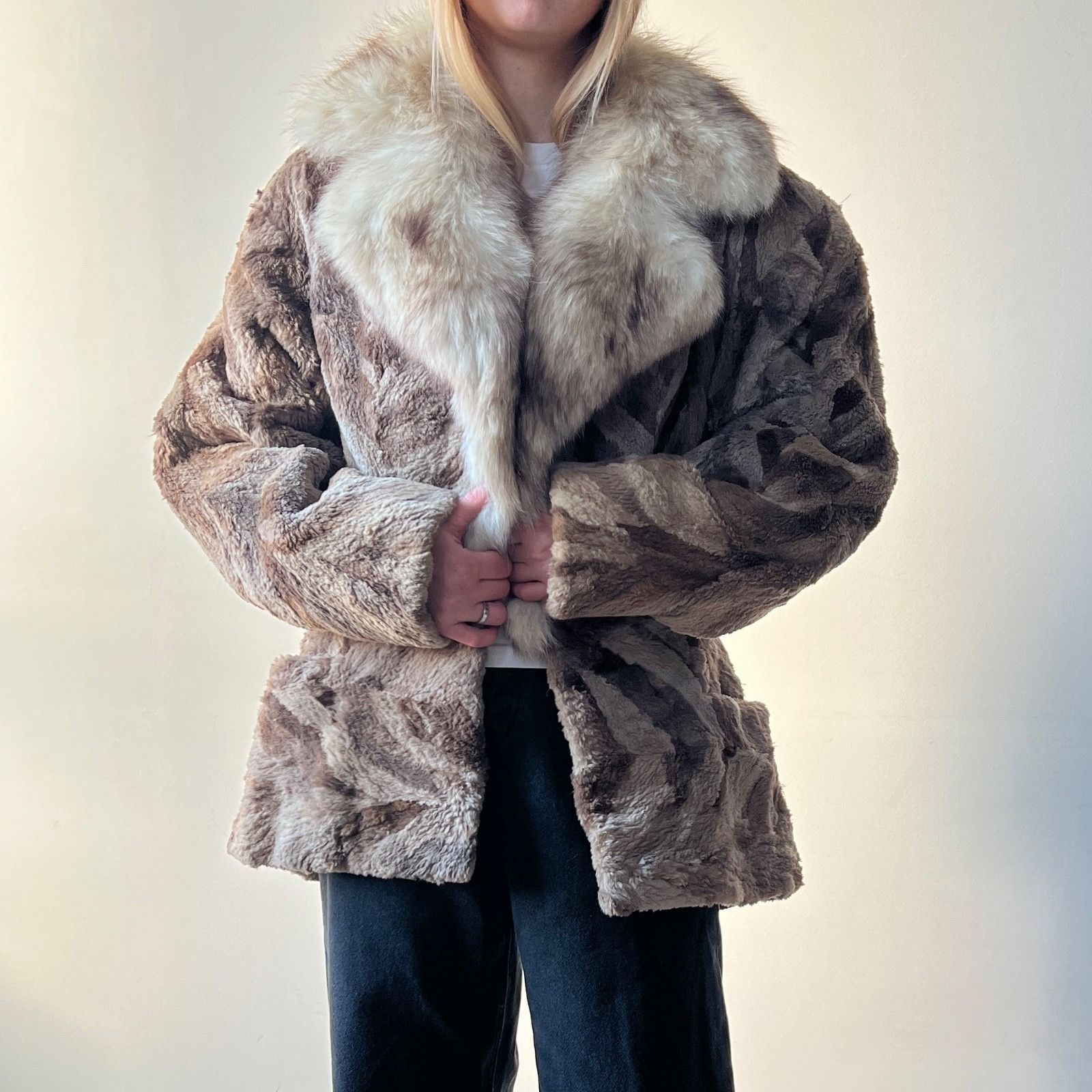 If Six Was Nine Vintage Bernard Poelman Y2K Fur Coat Fox Collar 9907AC Size M / US 6-8 / IT 42-44 - 1 Thumbnail