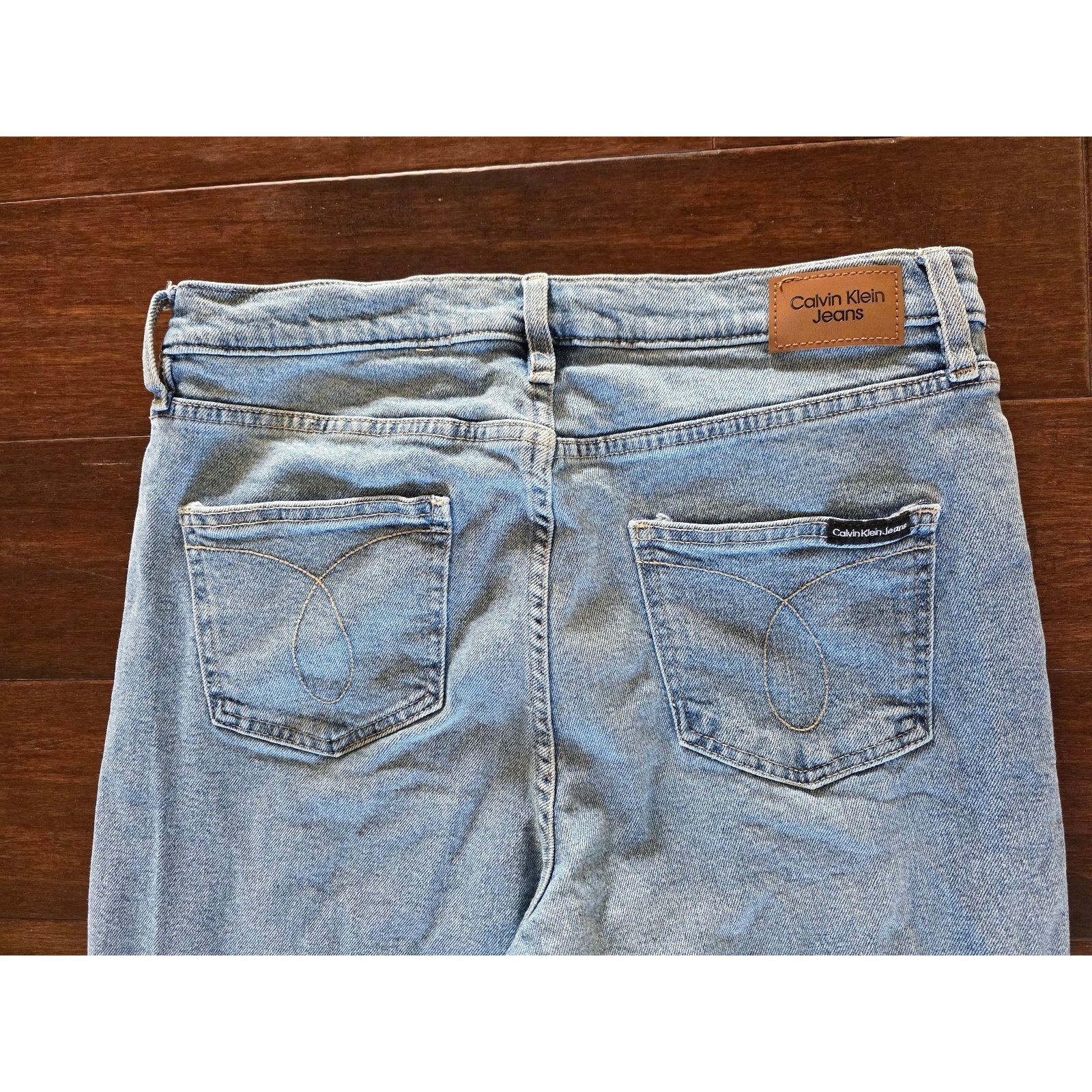 Calvin Klein Calvin Klein Jeans Women's Jeans sz 10 Blue Light Wash Relax Size 32" / US 10 / IT 46 - 3 Thumbnail
