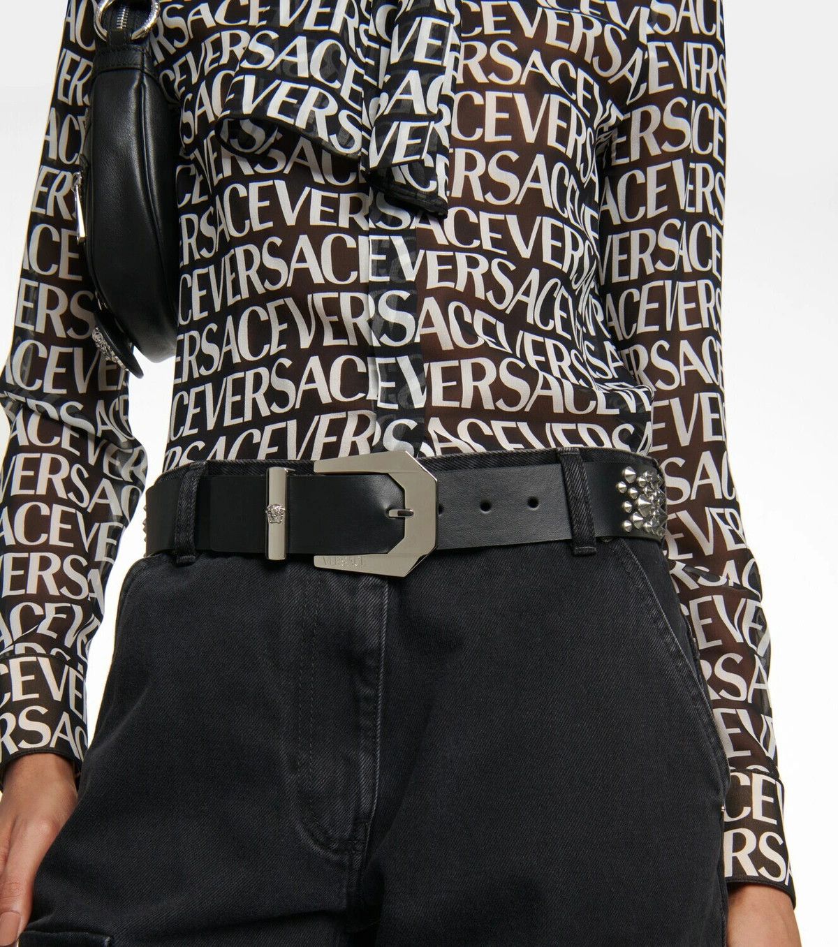 Versace o1y0226 Size : 80/32 / Leather Studs Belt in Black Size ONE SIZE - 2 Thumbnail