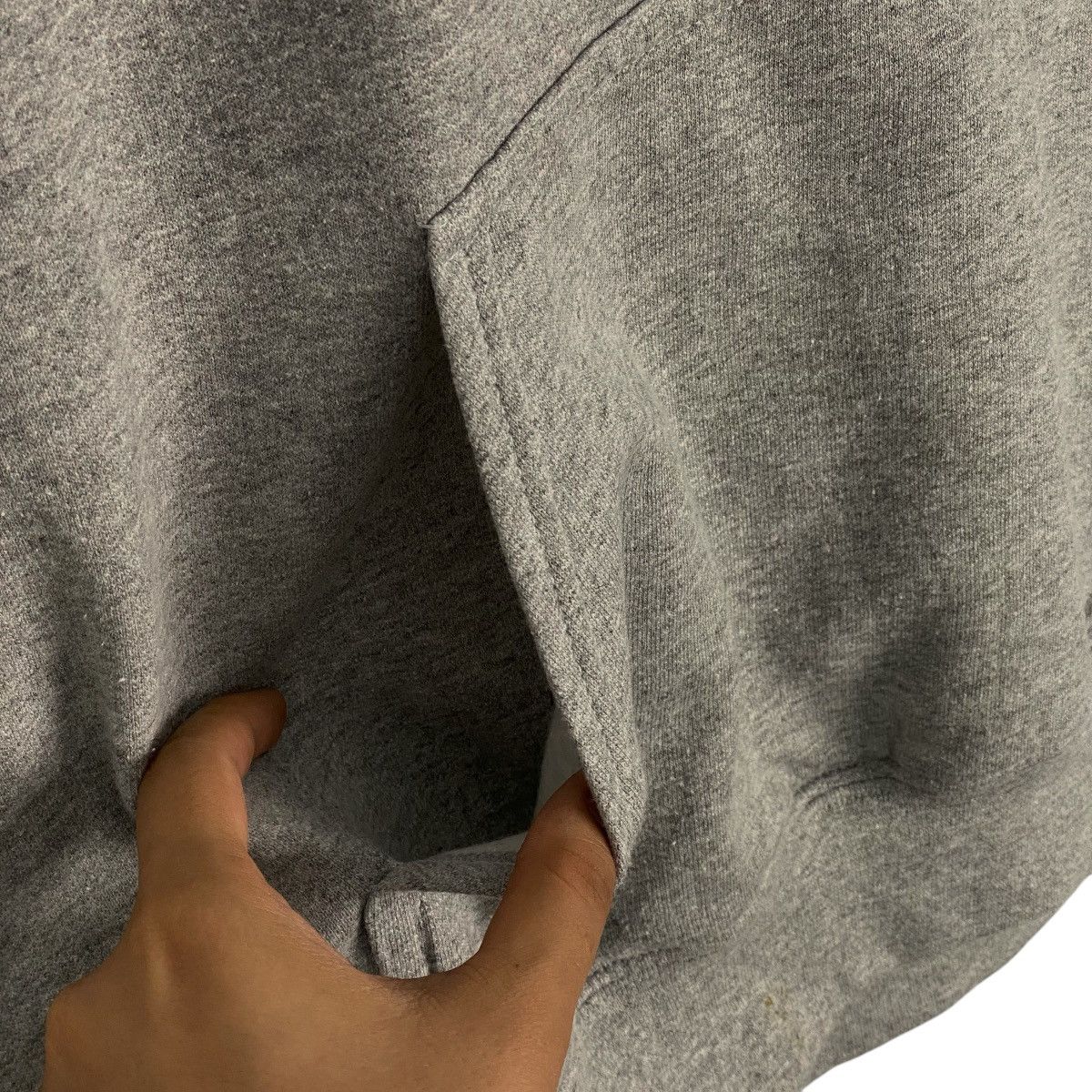 Gildan × Vintage Vintage Gildan Heavy Hoodie Printed Sweater Gray Size US M / EU 48-50 / 2 - 5 Thumbnail