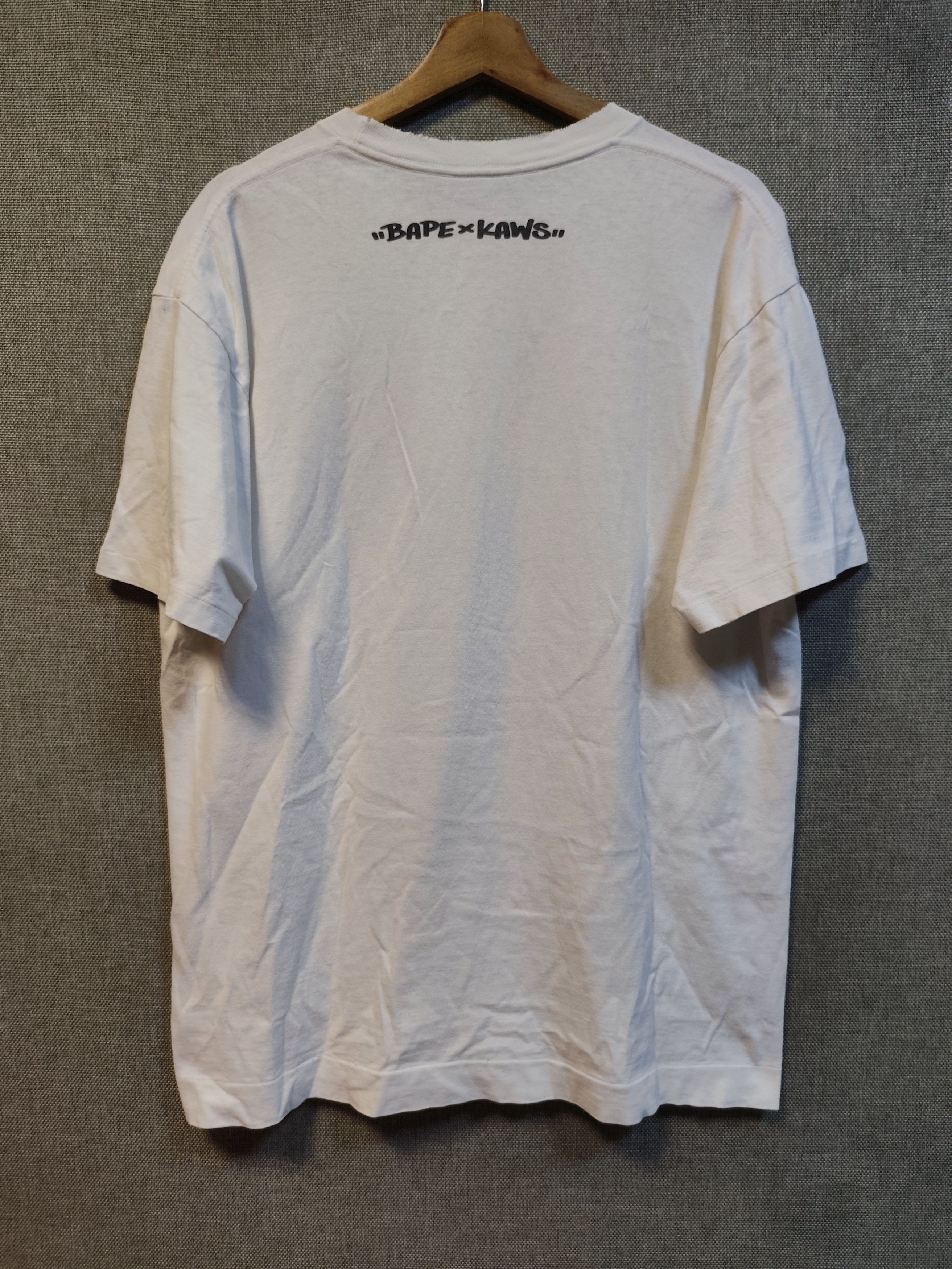 Bape × Kaws 2003 Bape x Kaws By Bathing Ape Tee Size US L / EU 52-54 / 3 - 2 Thumbnail